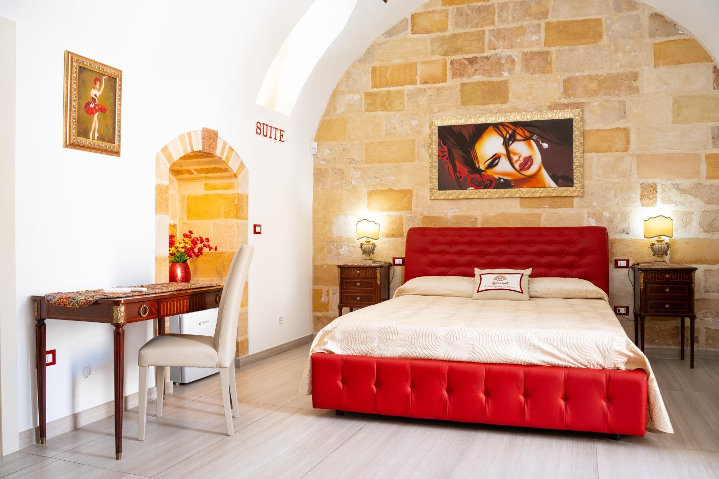 Deluxe Double or Twin Room - Photo 3