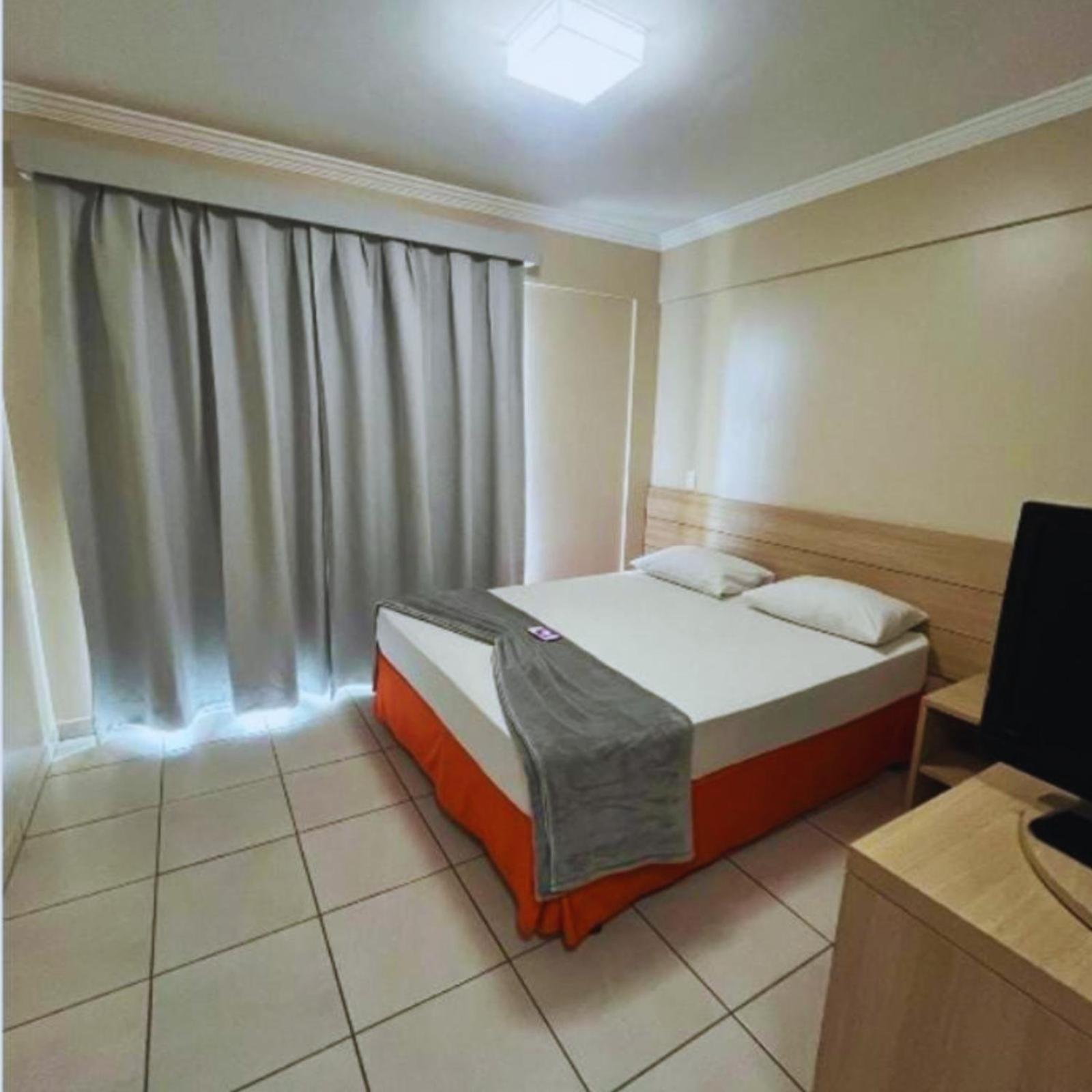 Suite - Photo 2