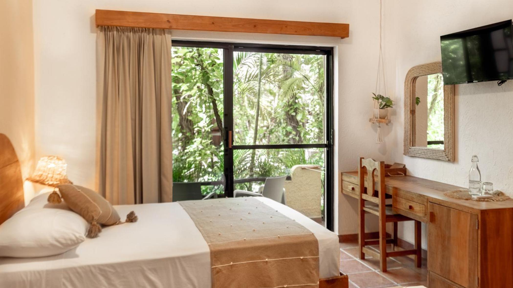 Habitación Doble con Vista al Jardín (foto 1 de 8)