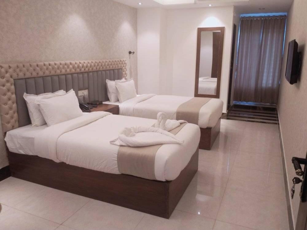 Deluxe Twin Room photo 2