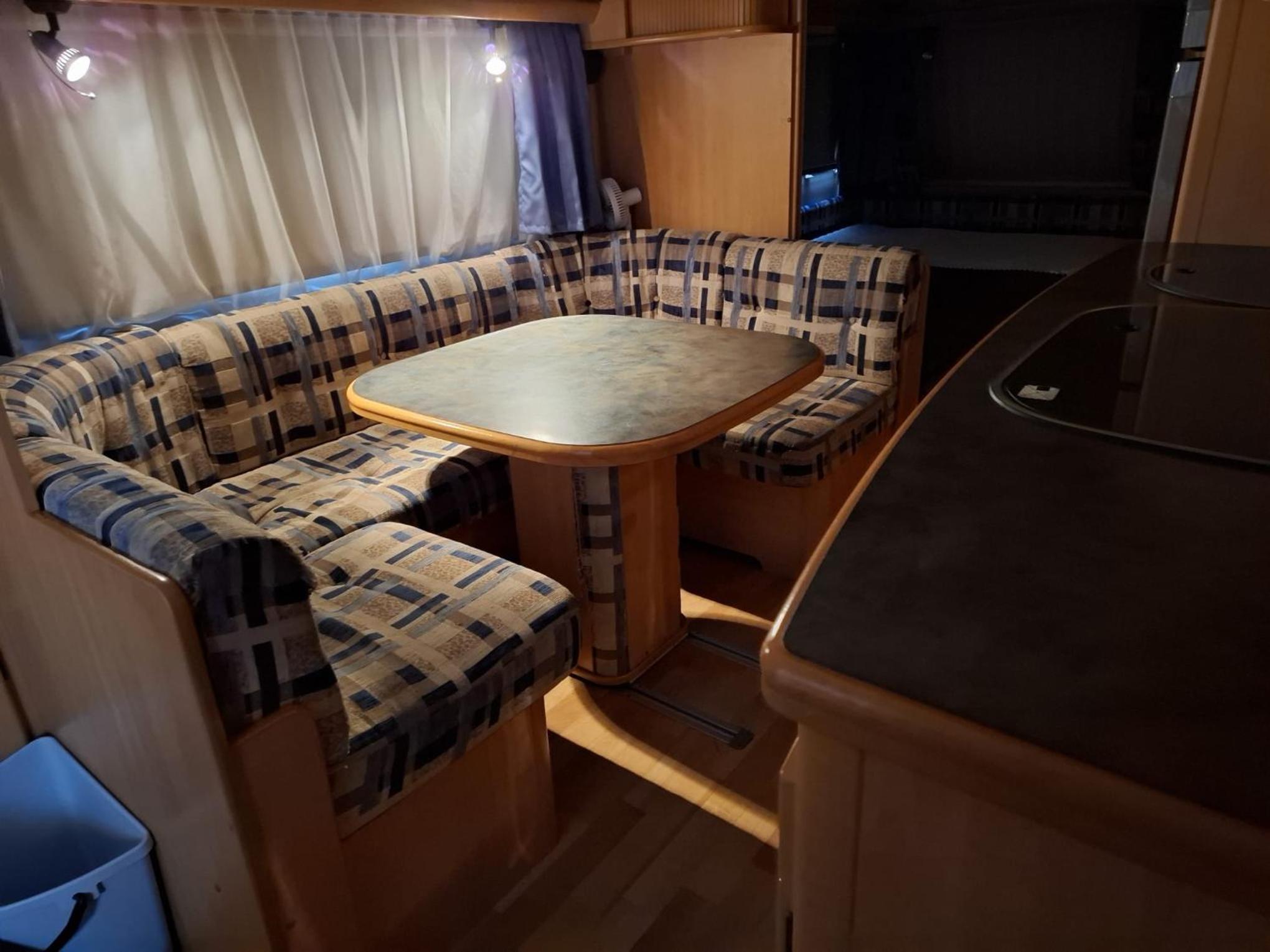 Double Room with Shared Bathroom photo 2
