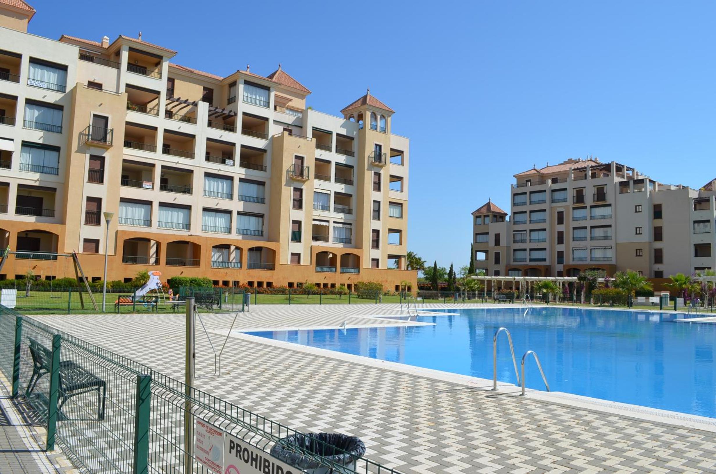 Two-Bedroom Apartment with Terrace and Sea View photo 3