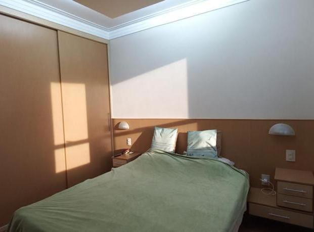 One-Bedroom Apartment with City View photo 1