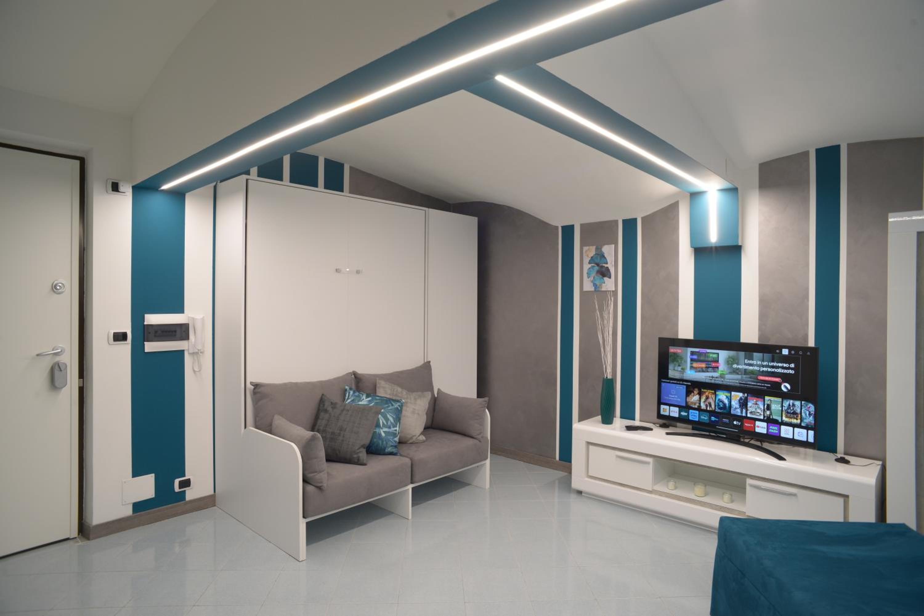Studio Apartment with One Double Bed photo 3