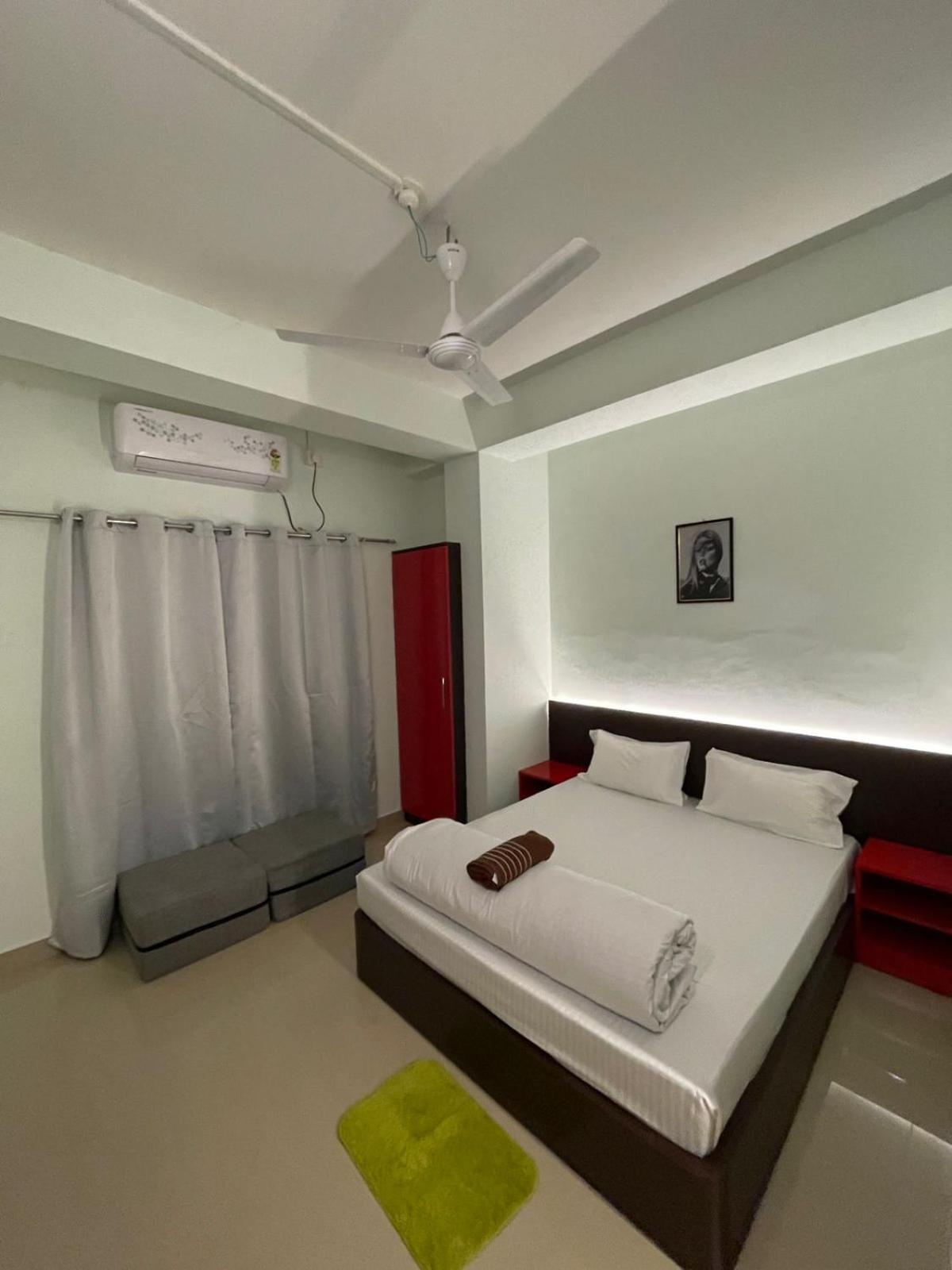 One-Bedroom Family Apartment photo 2