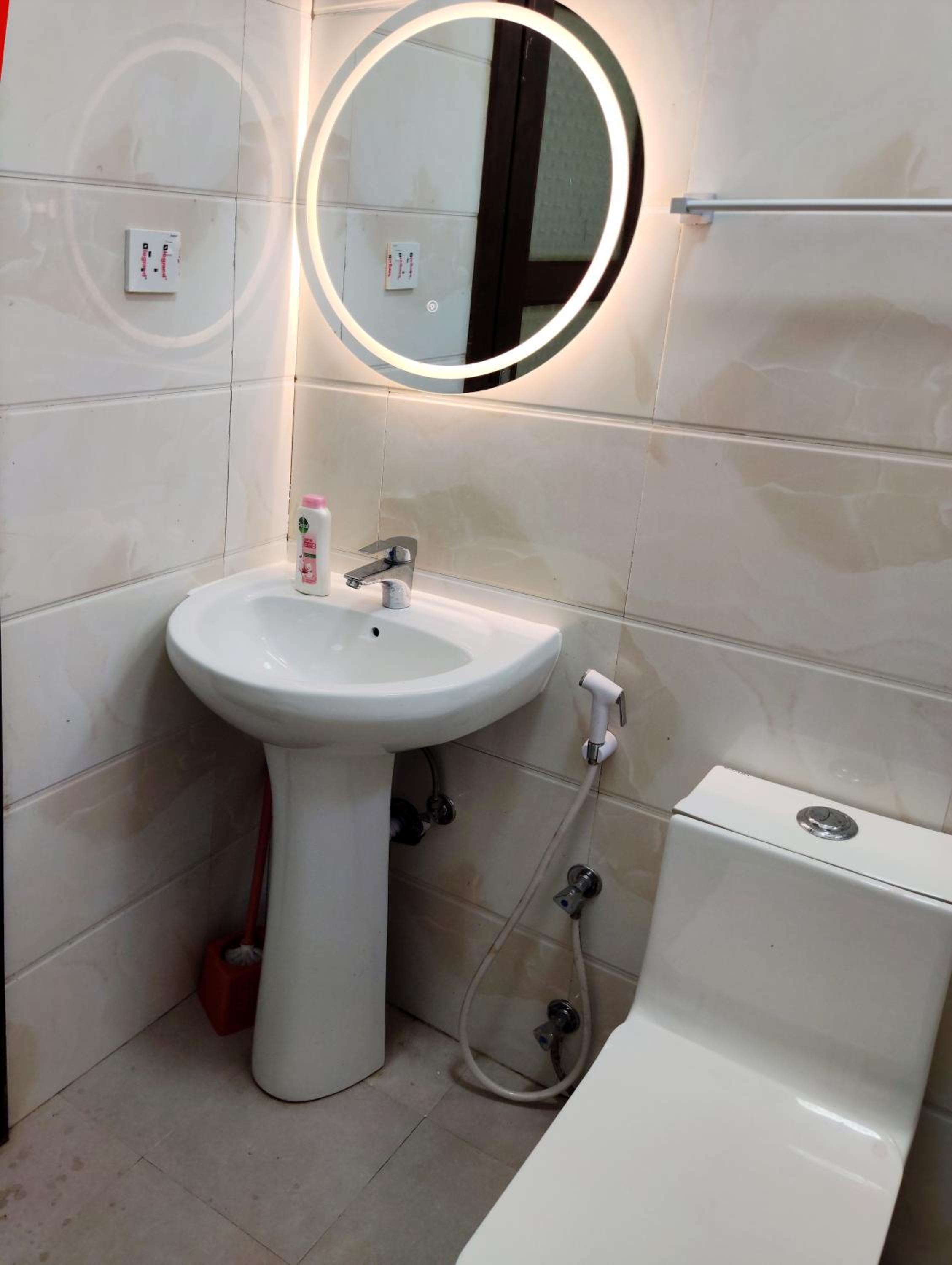 Double Room With Private Bathroom photo 2
