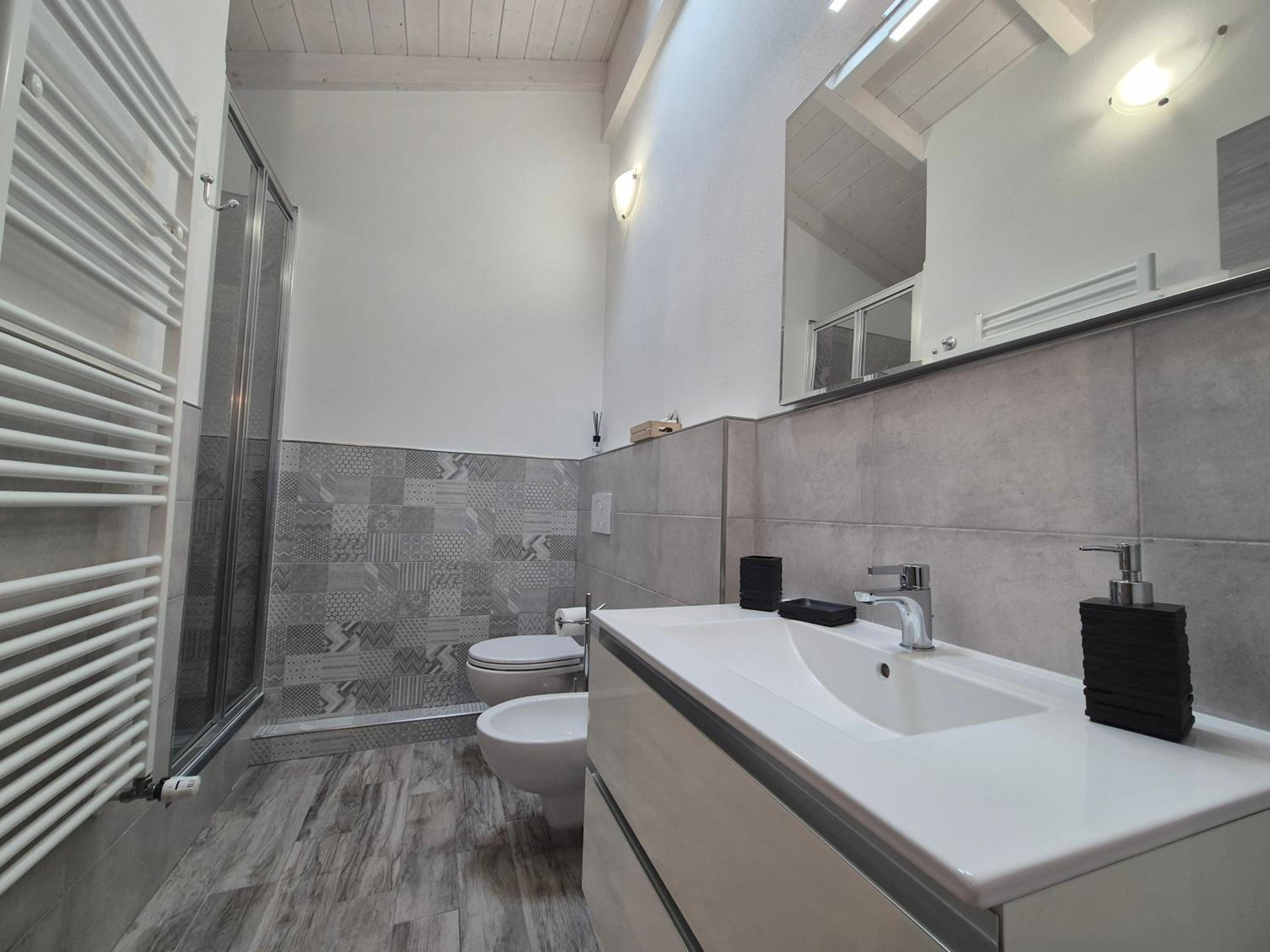 Two-Bedroom House photo 3