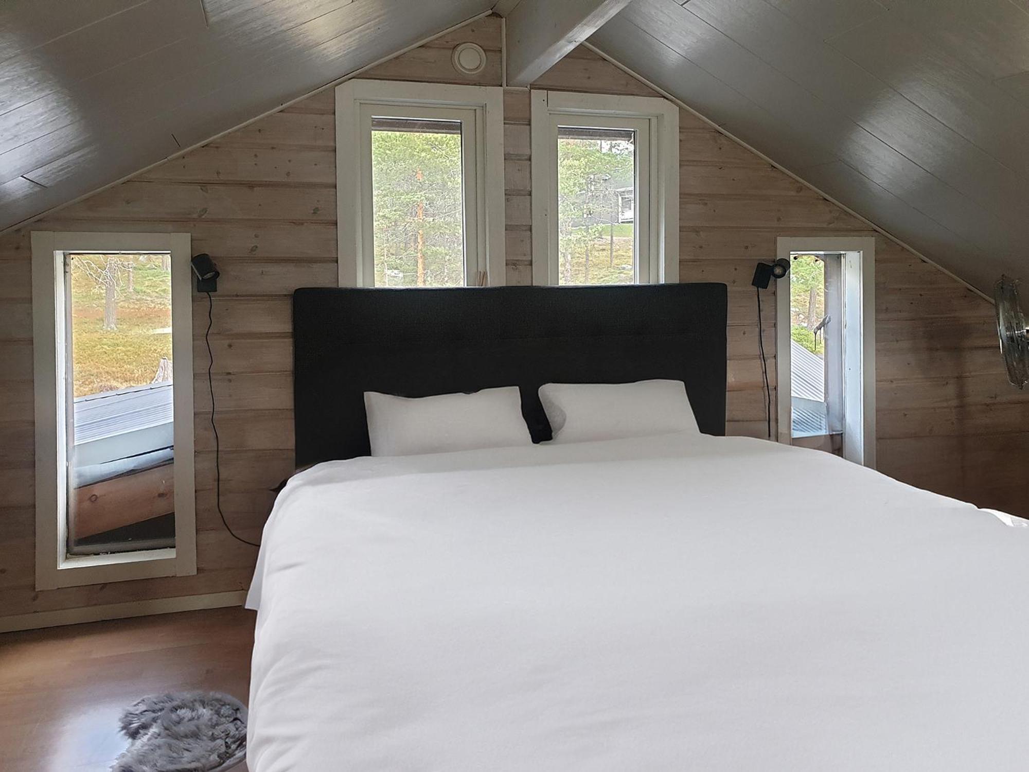 One-Bedroom House photo 1
