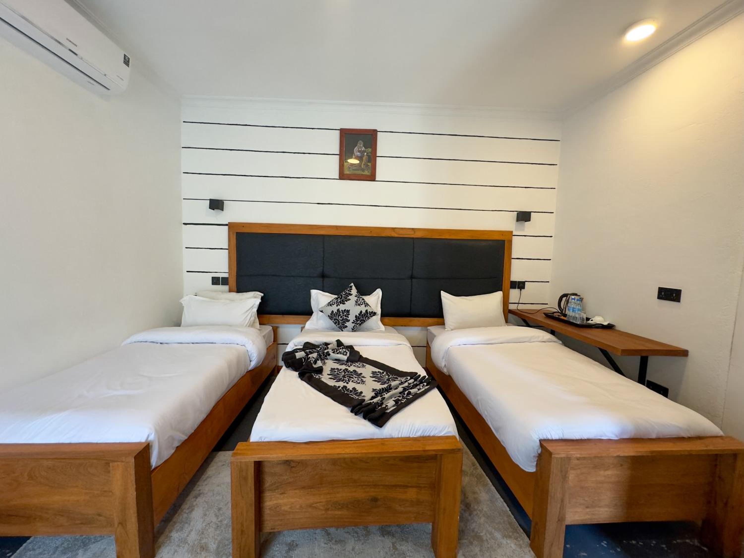 Deluxe Twin Room photo 2
