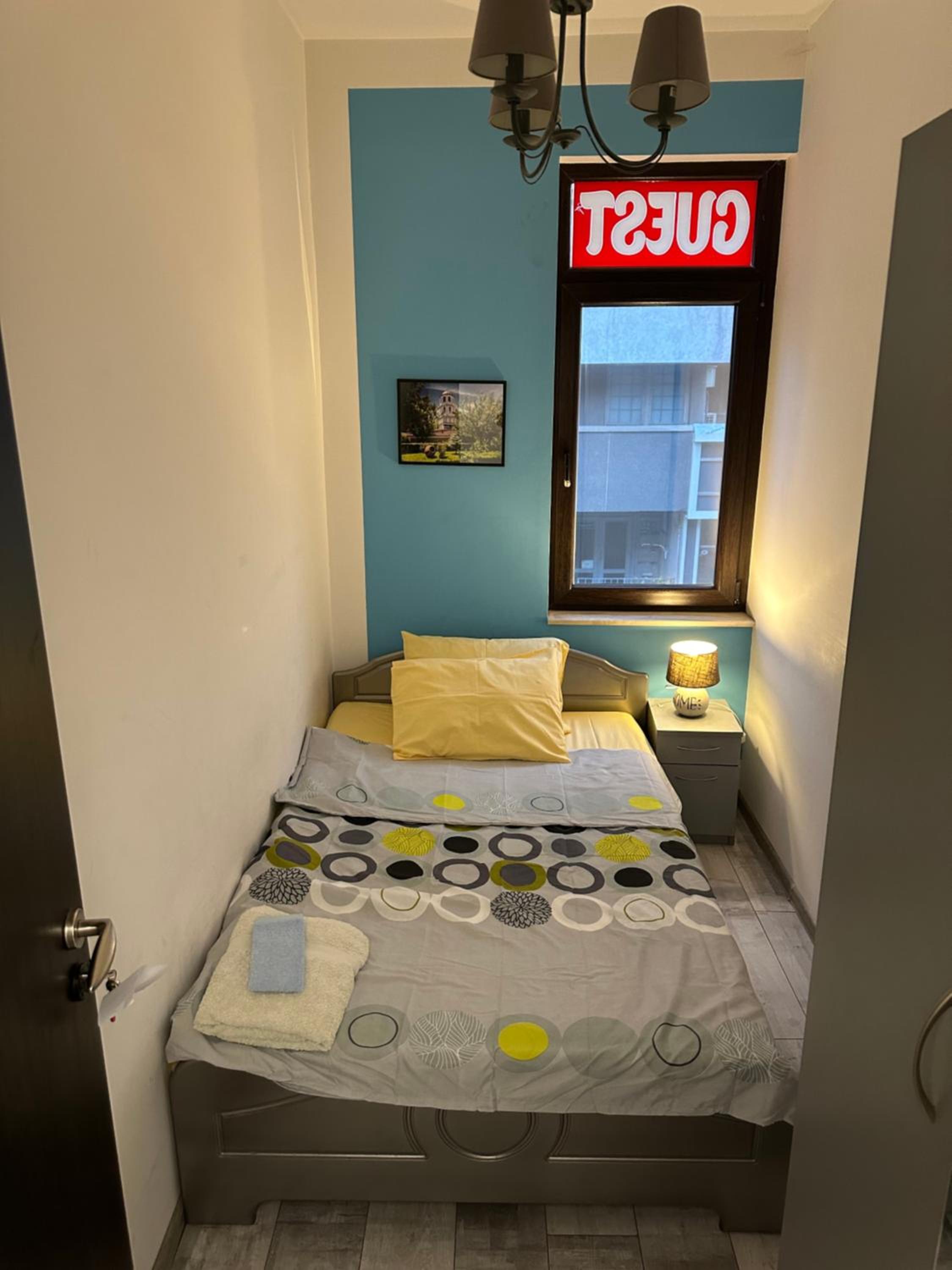 Single Room photo 1