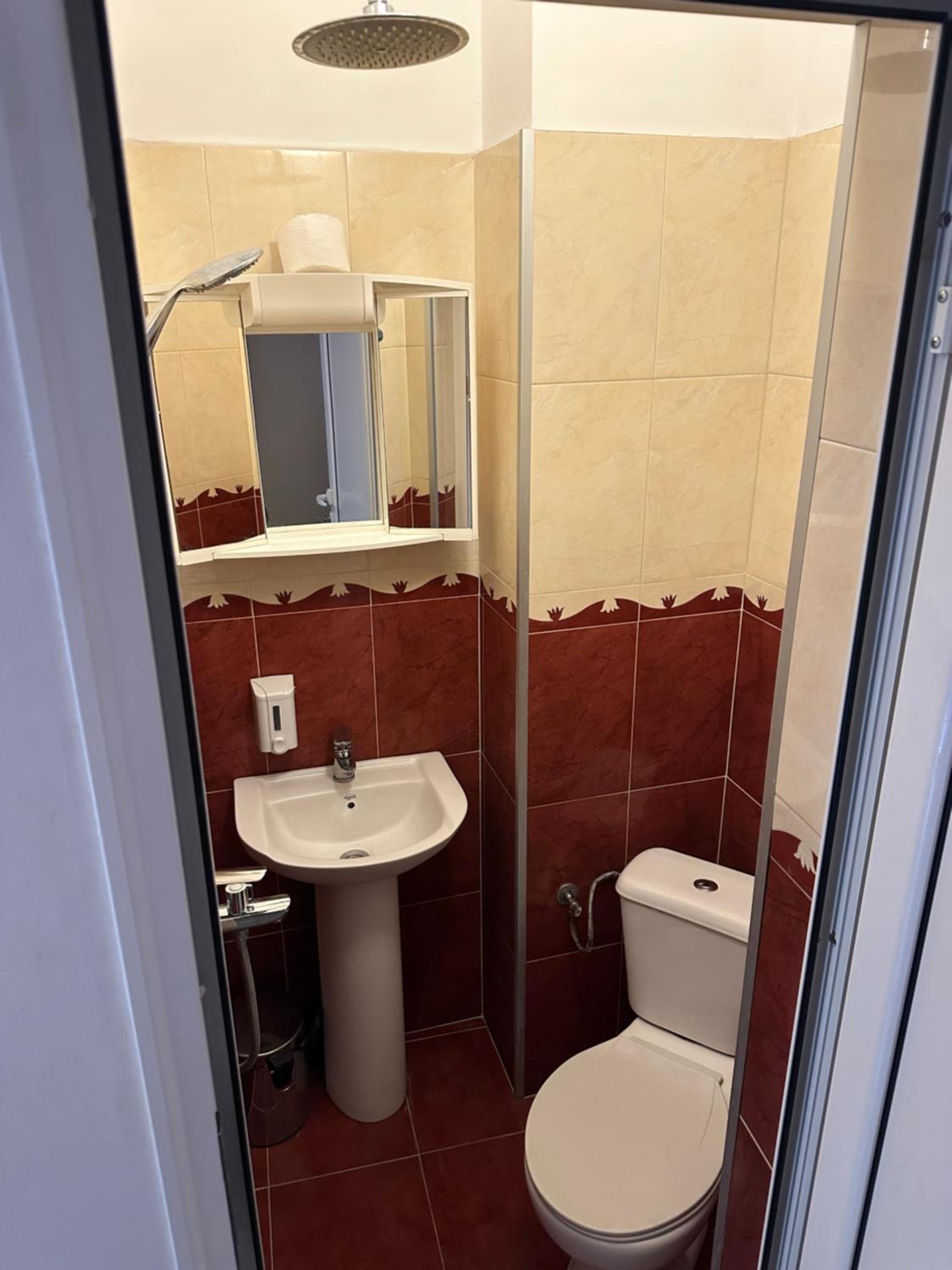 Double Room with Private Bathroom photo 2