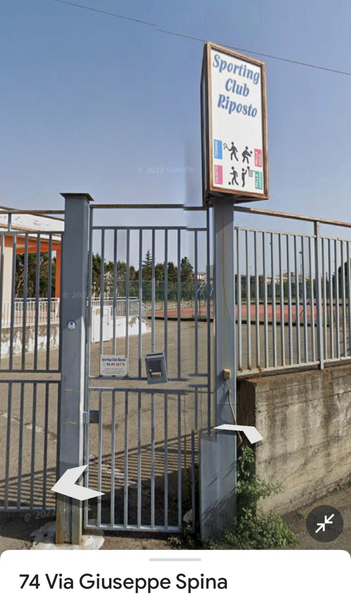 Three-Bedroom Apartment photo 3