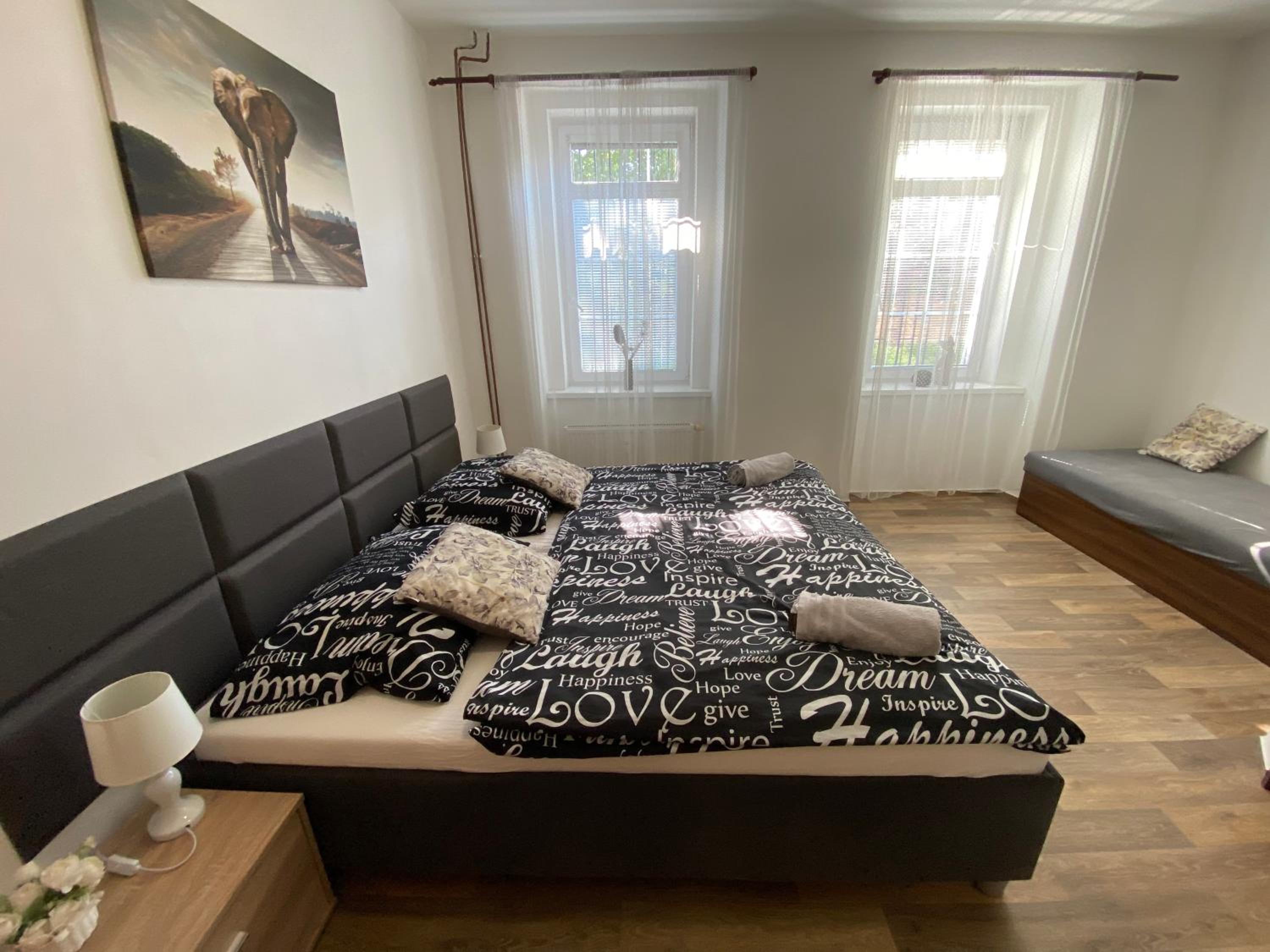 One-Bedroom Apartment - Photo 22
