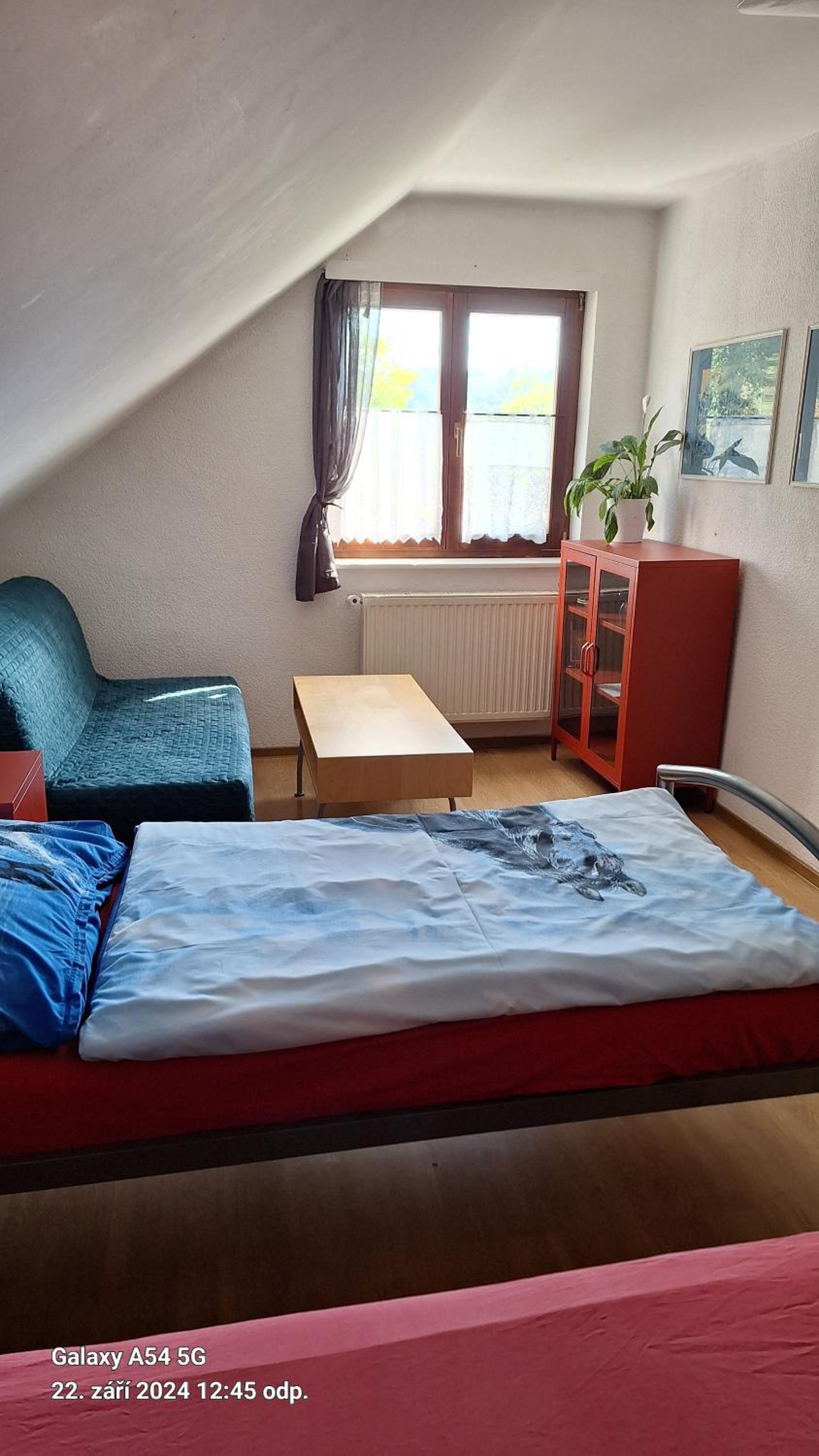 Twin Room with Bathroom - Photo 10