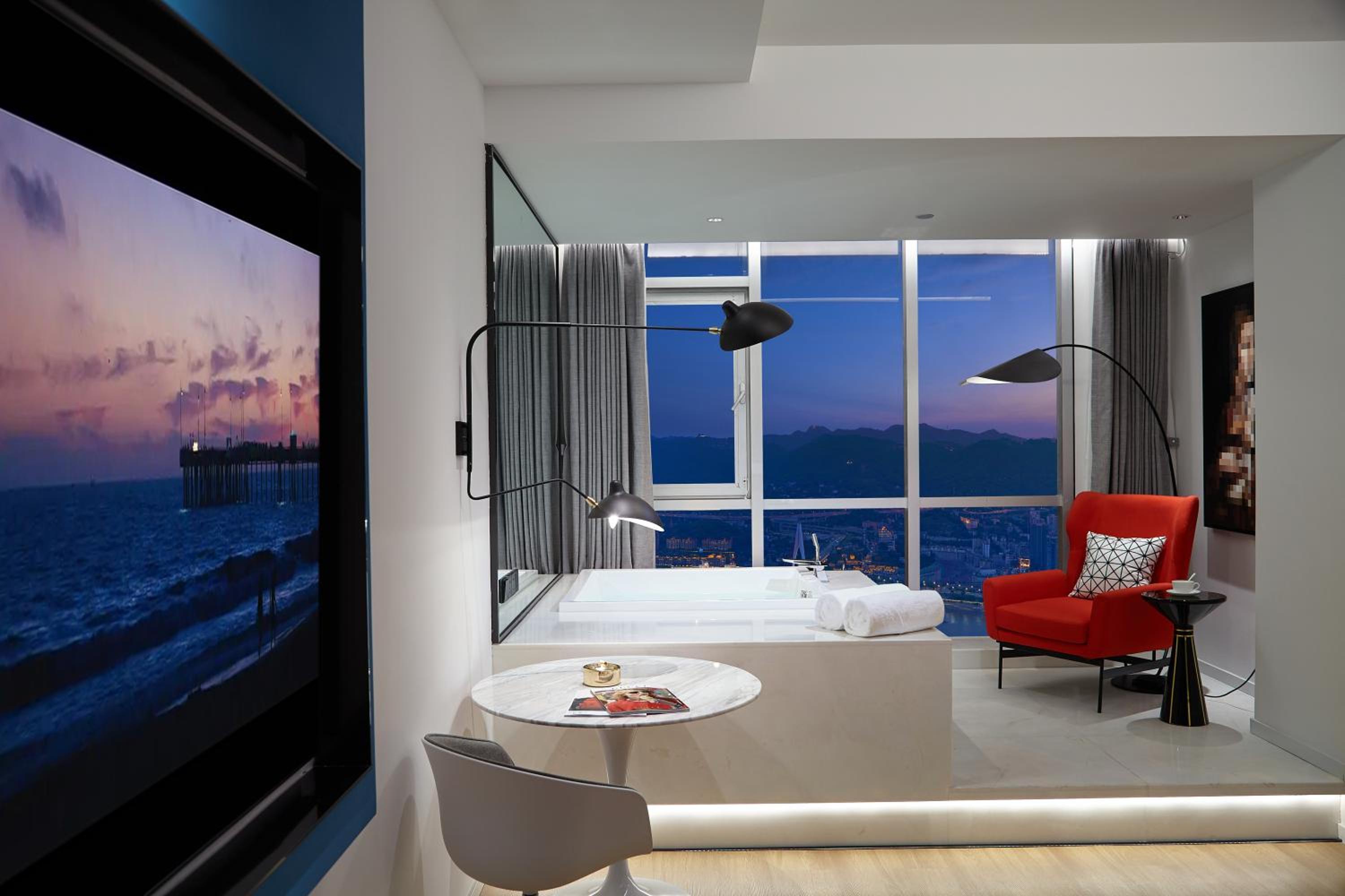Deluxe King Room with River View  