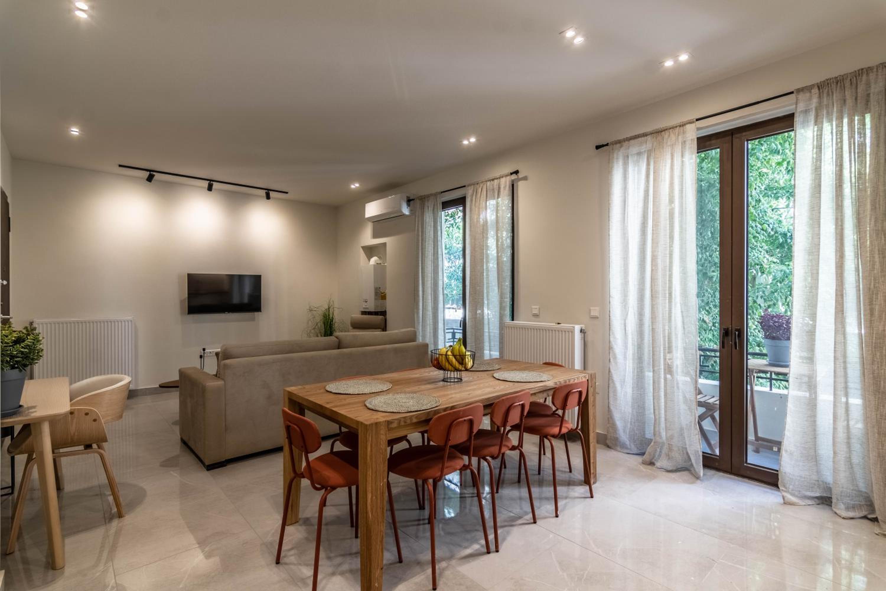 Two-Bedroom Apartment with Terrace photo 3