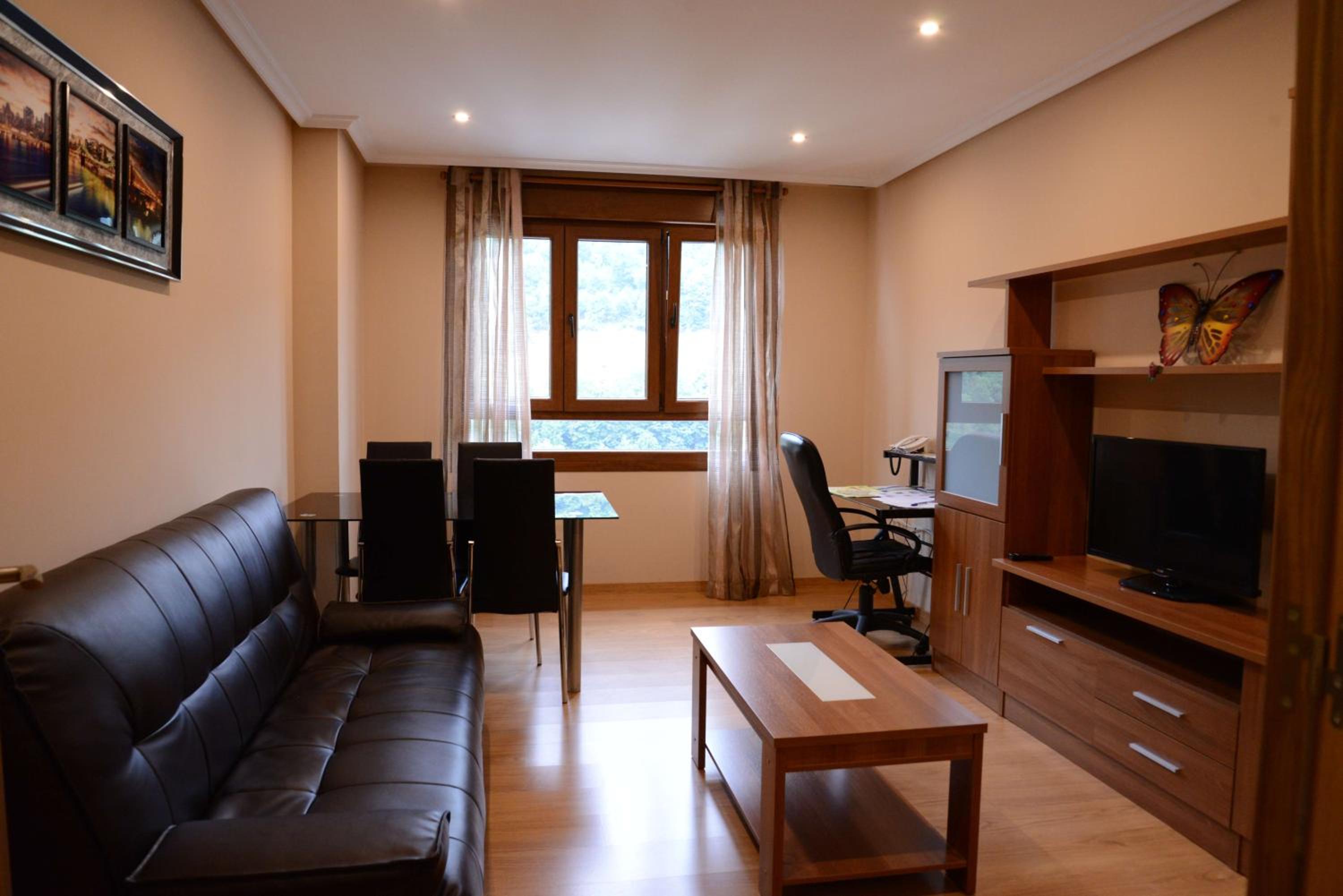 Three-Bedroom Apartment - Photo 39
