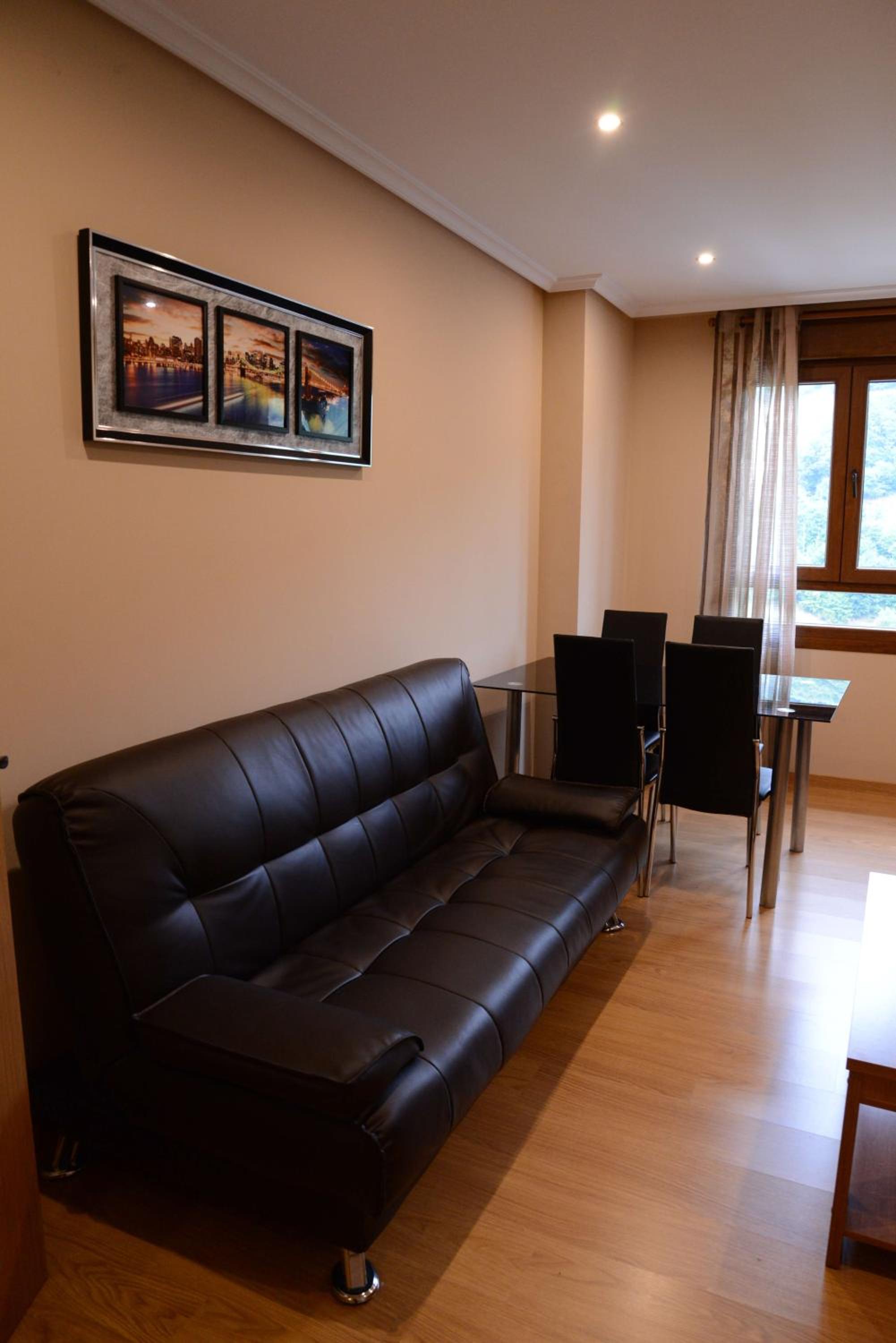 Three-Bedroom Apartment - Photo 35