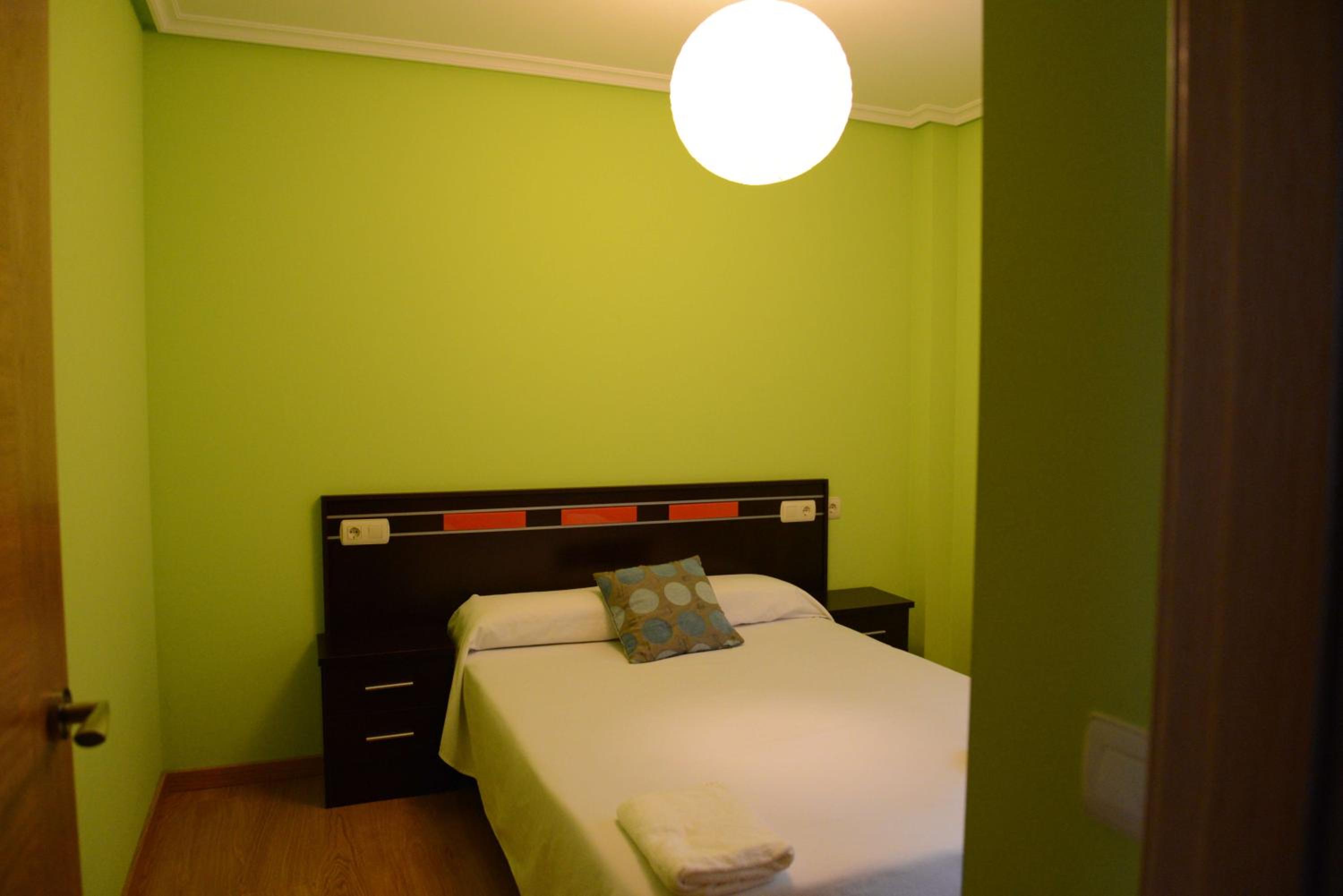 Three-Bedroom Apartment - Photo 29