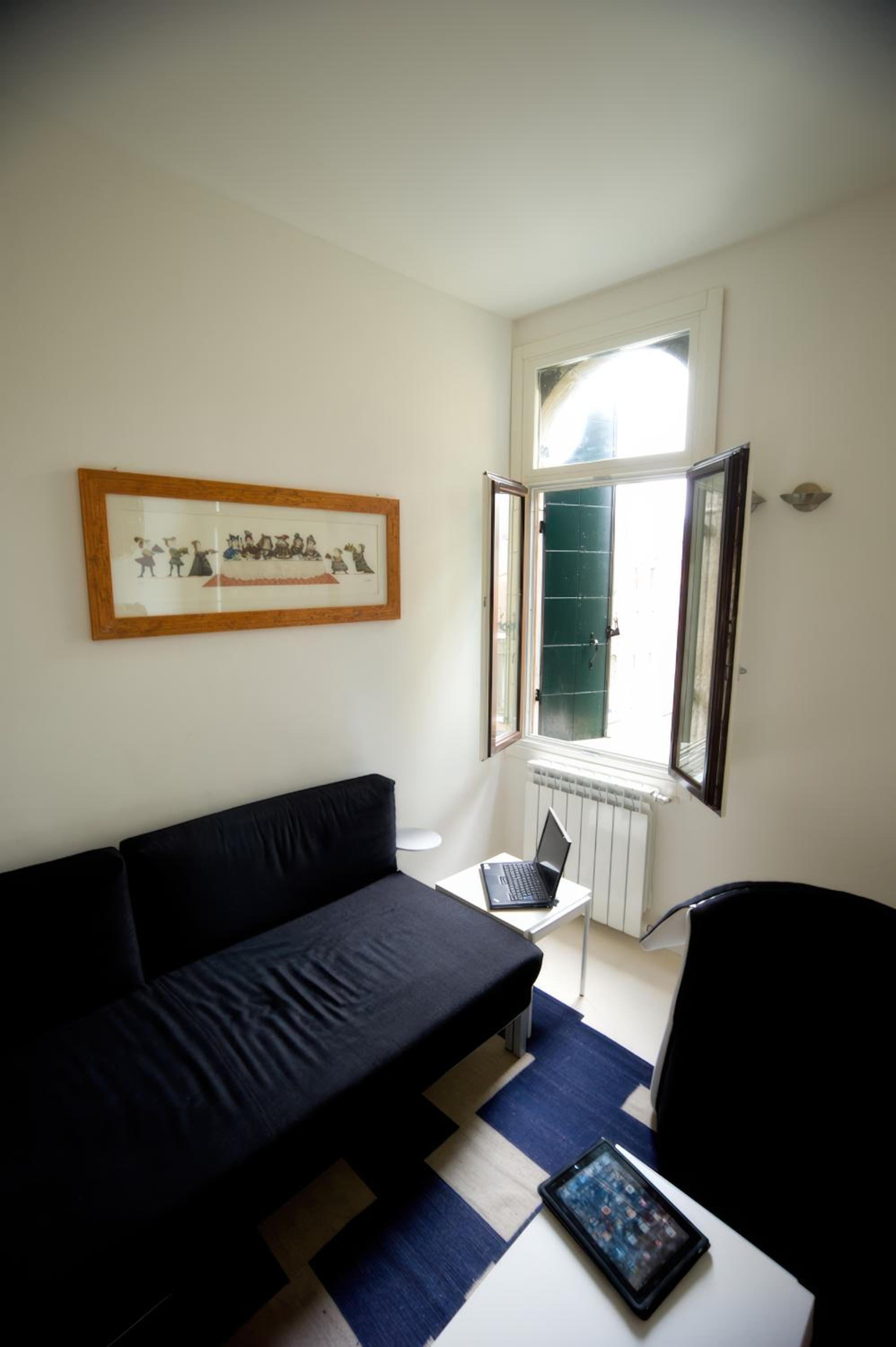 Apartment photo 1