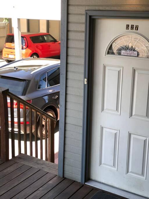 Three-Bedroom Apartment photo 3