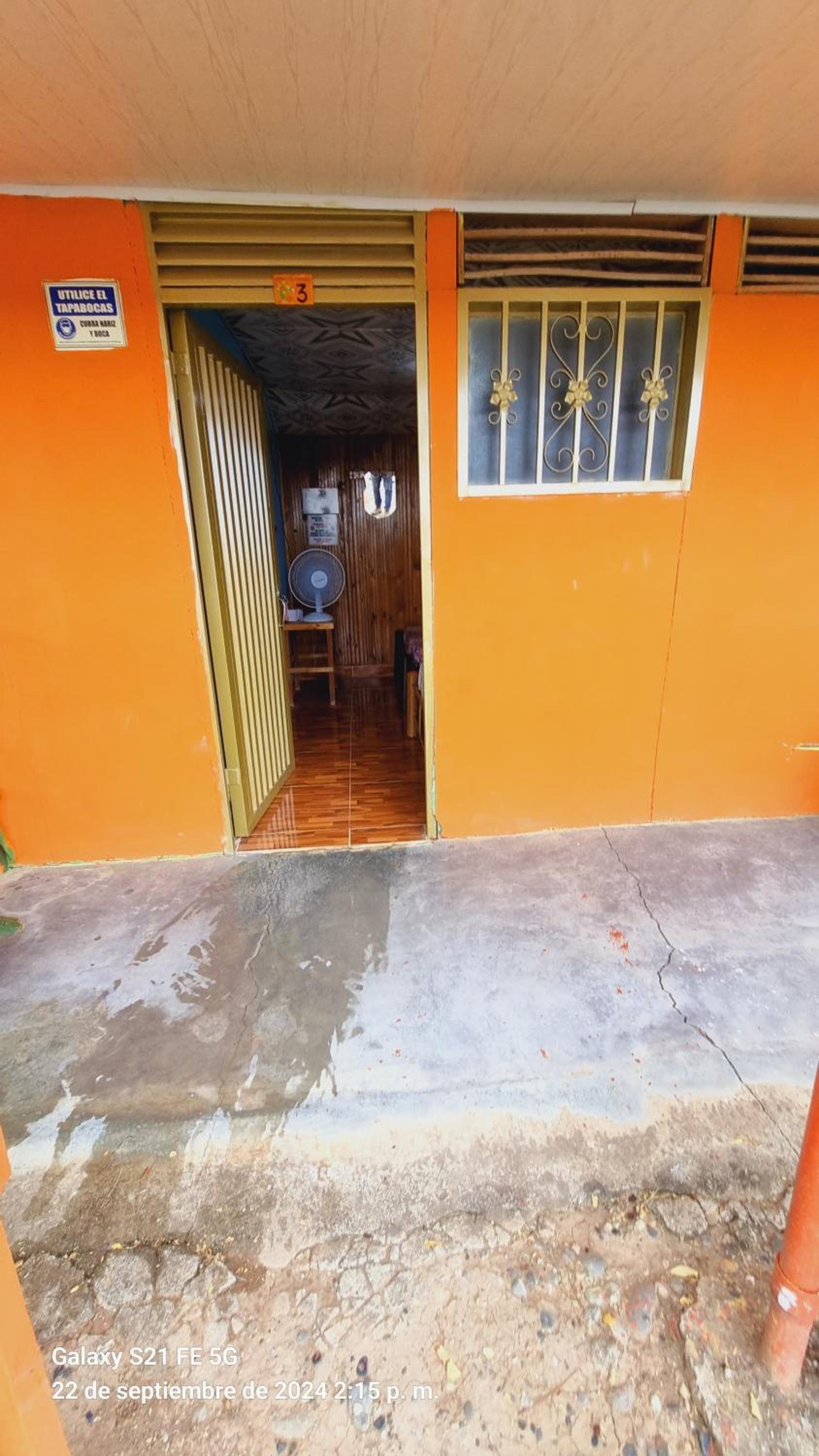 Twin Room with Private Bathroom photo 3