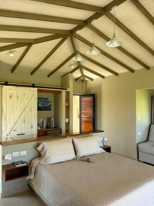 One-Bedroom House photo 1
