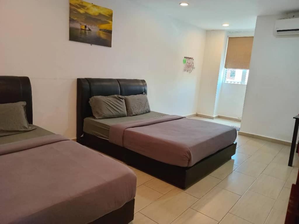 Deluxe Quadruple Room - Photo 1