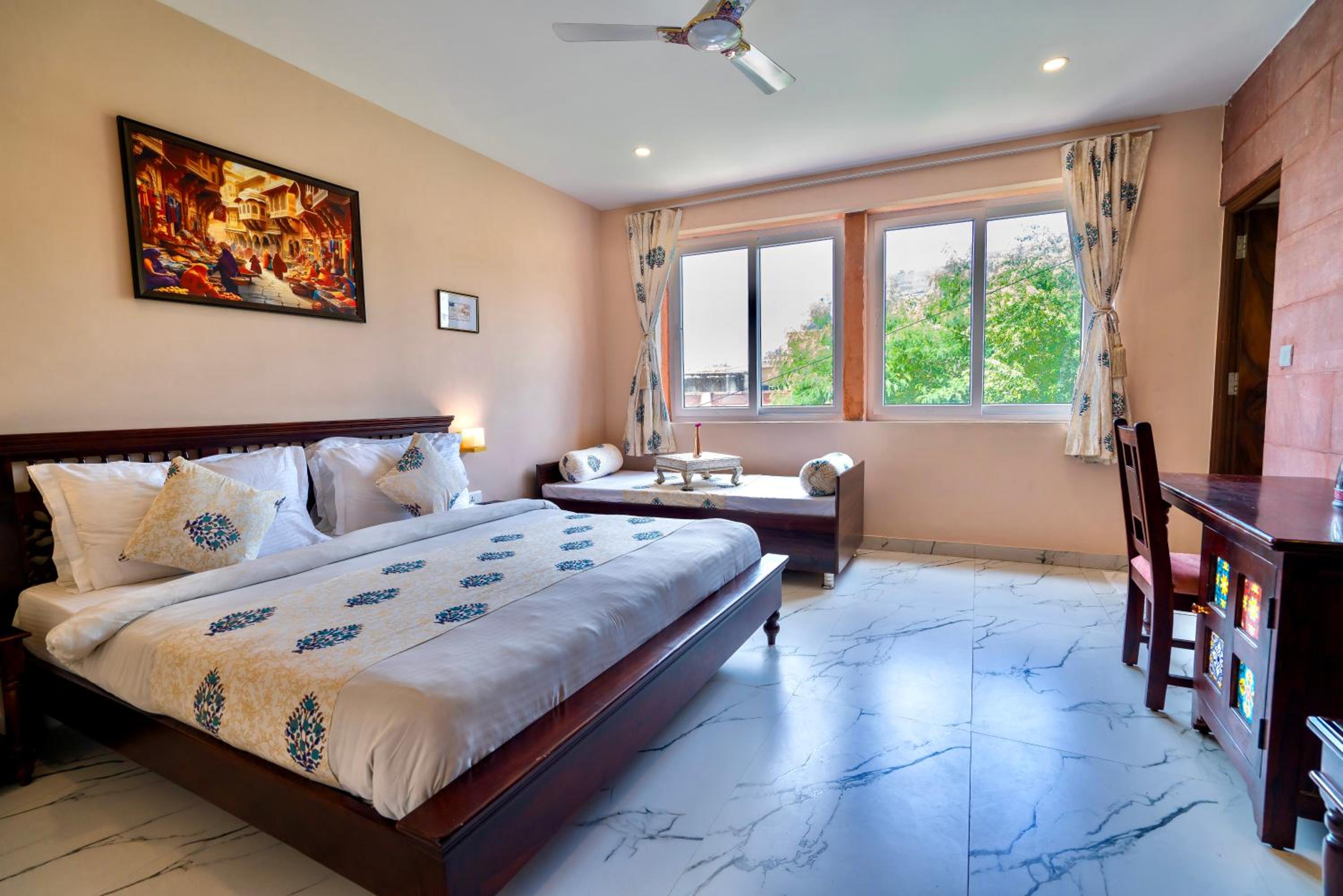 Deluxe Room 2nd floor with partial fort view and city view.  - Photo 2