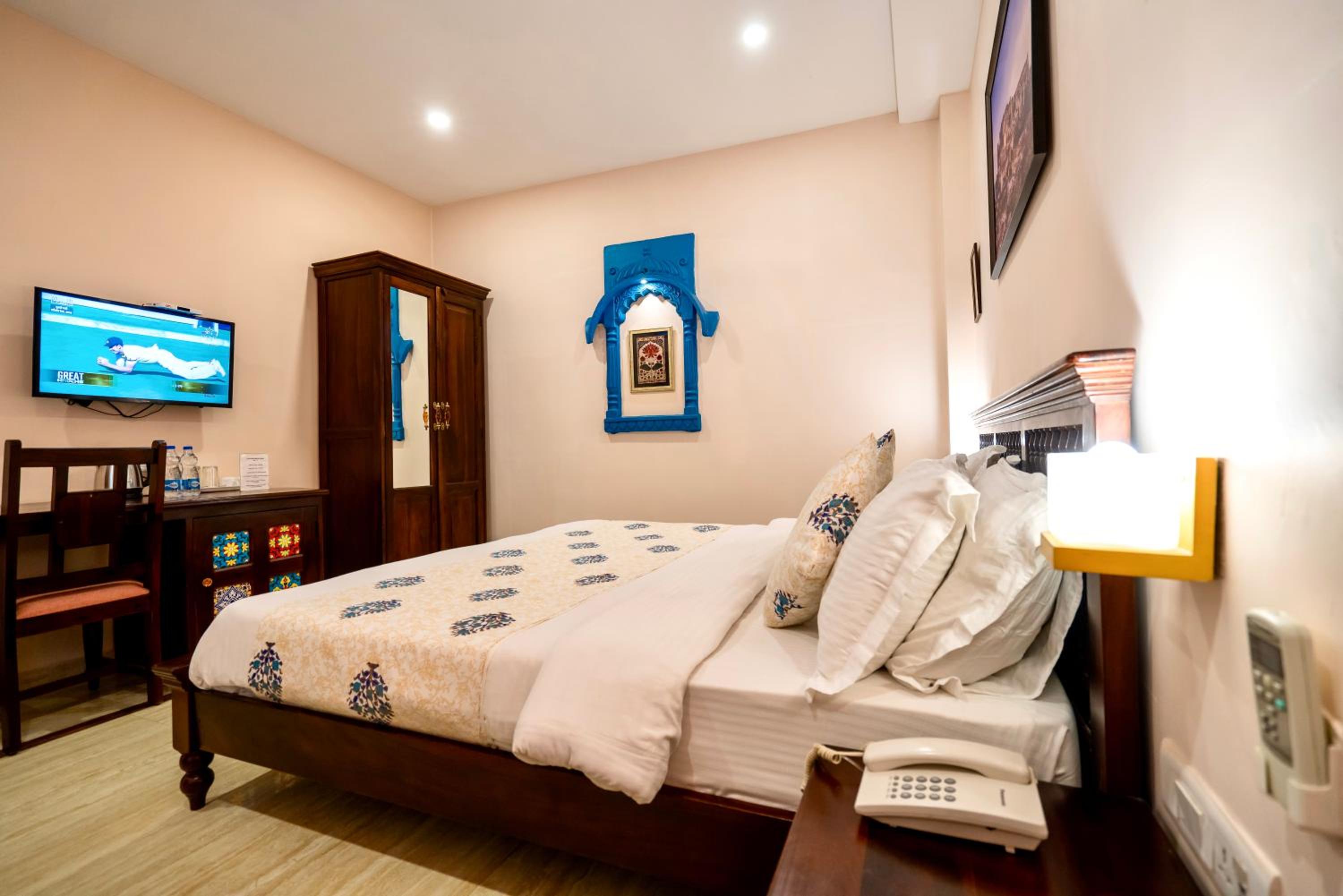 Standard Double Room 1st Floor or 2nd Floor (No window or view) - Photo 3