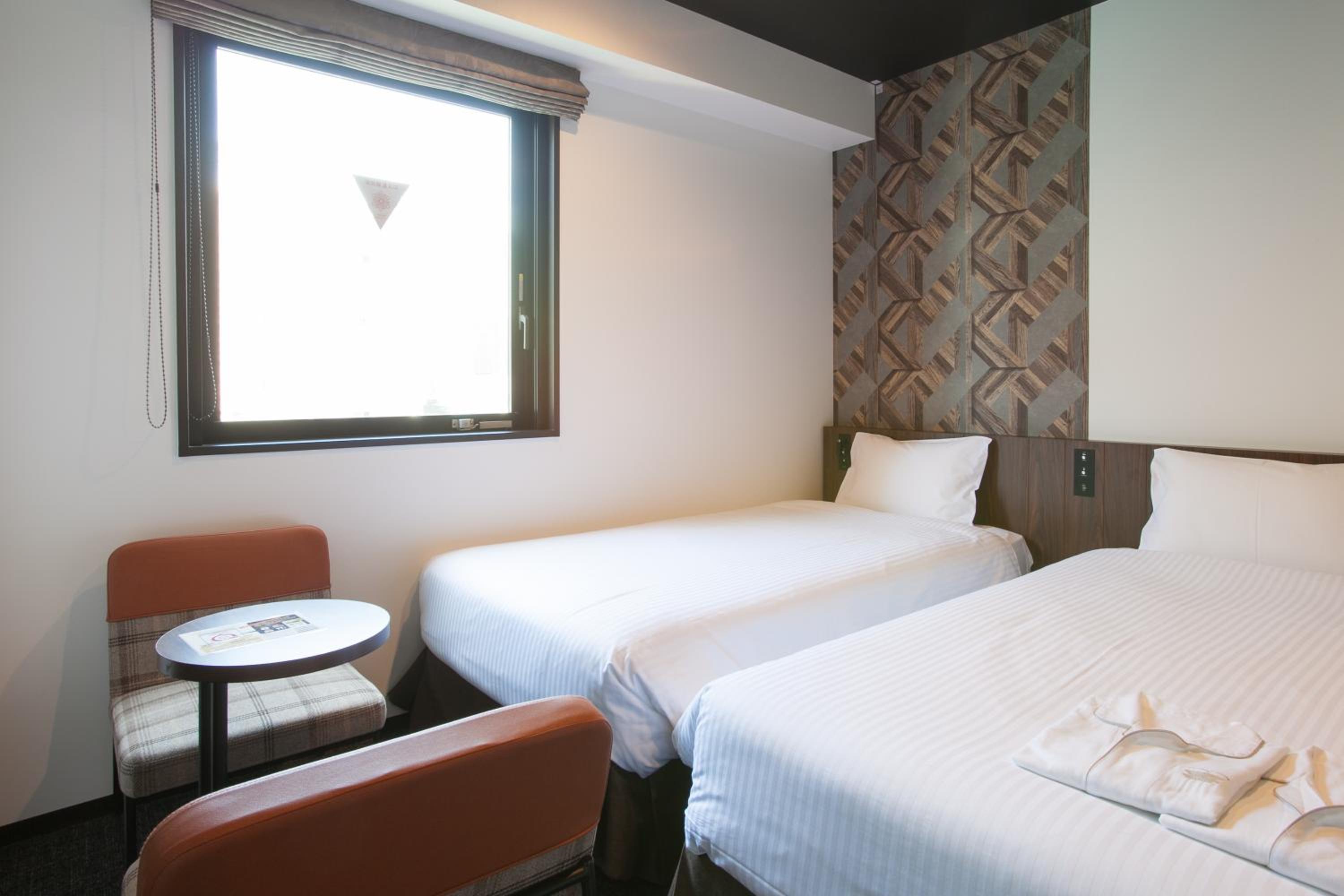 Twin Room - (LG Styler) - Non-Smoking - Non-Smoking photo 2