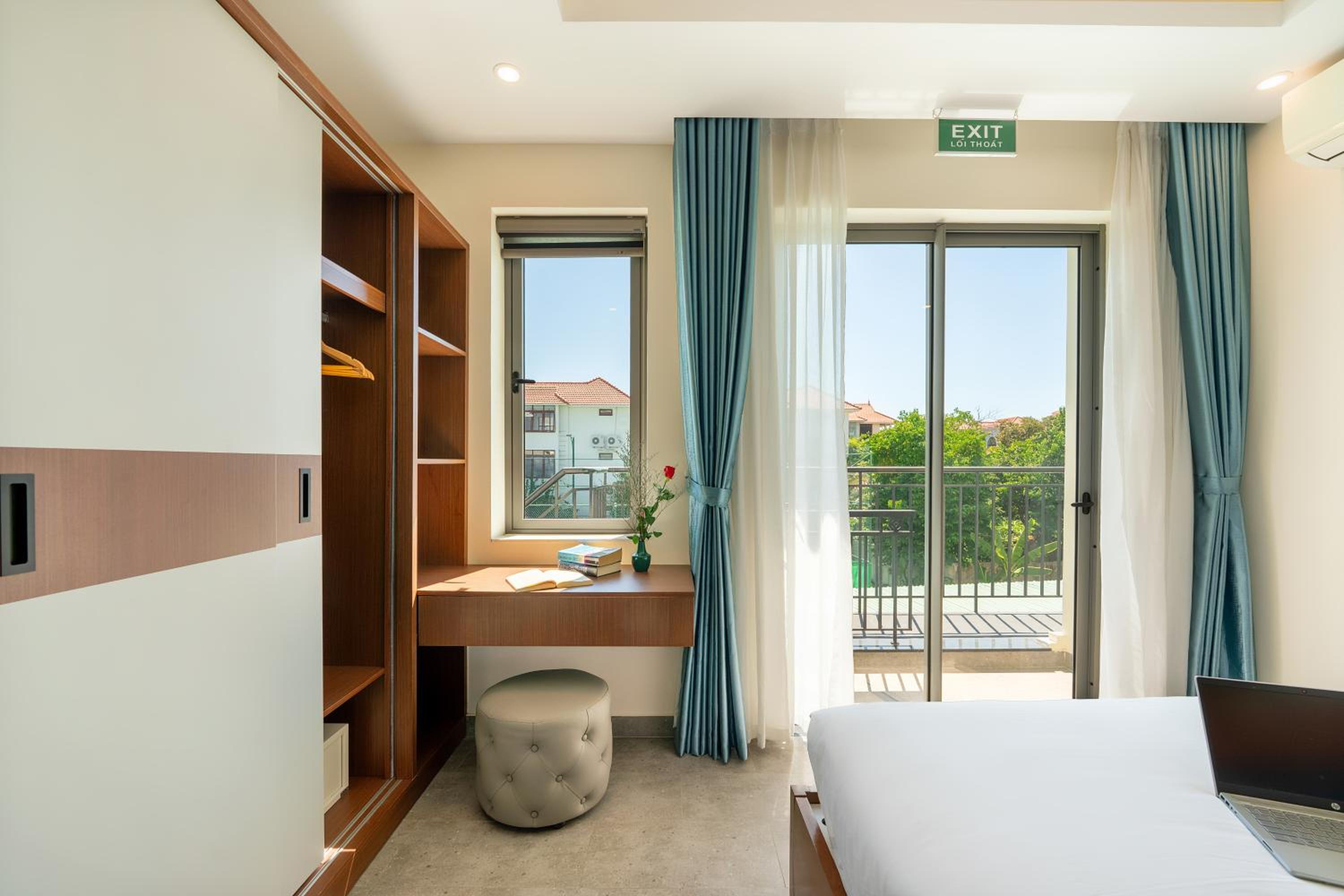Suite - Photo 3