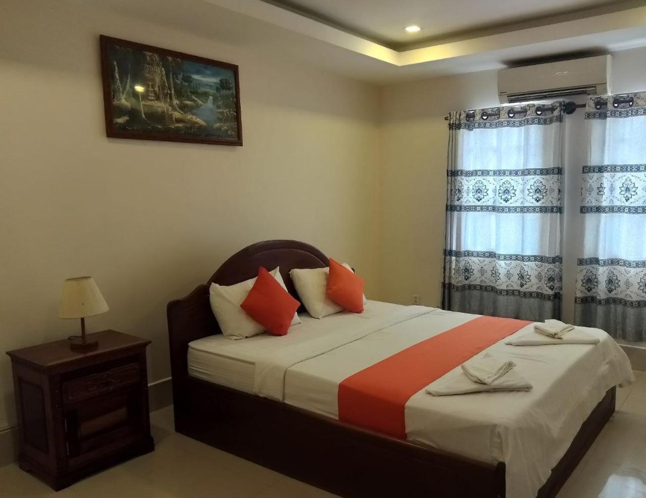Deluxe Single Room