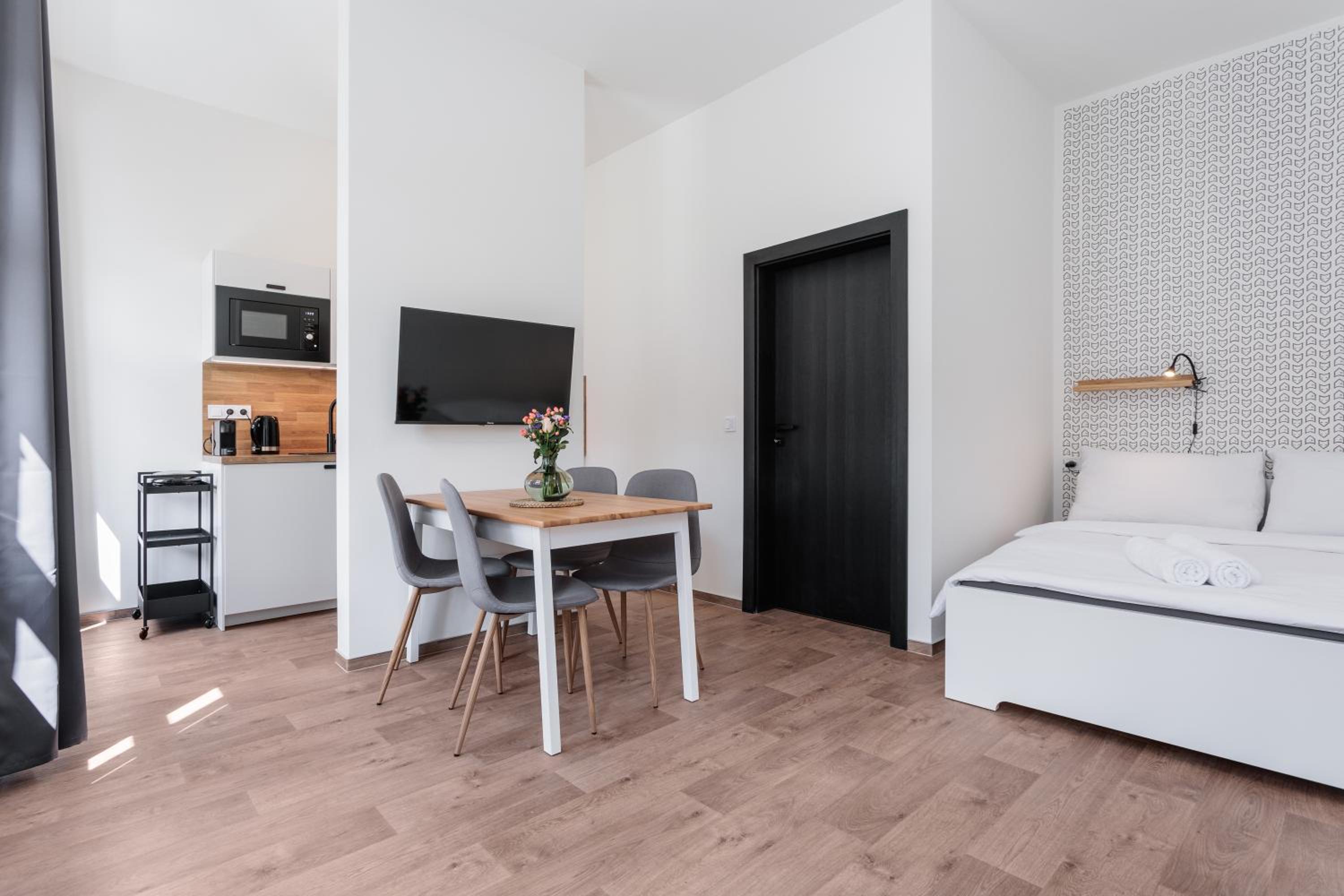 Studio Apartment with One Double Bed