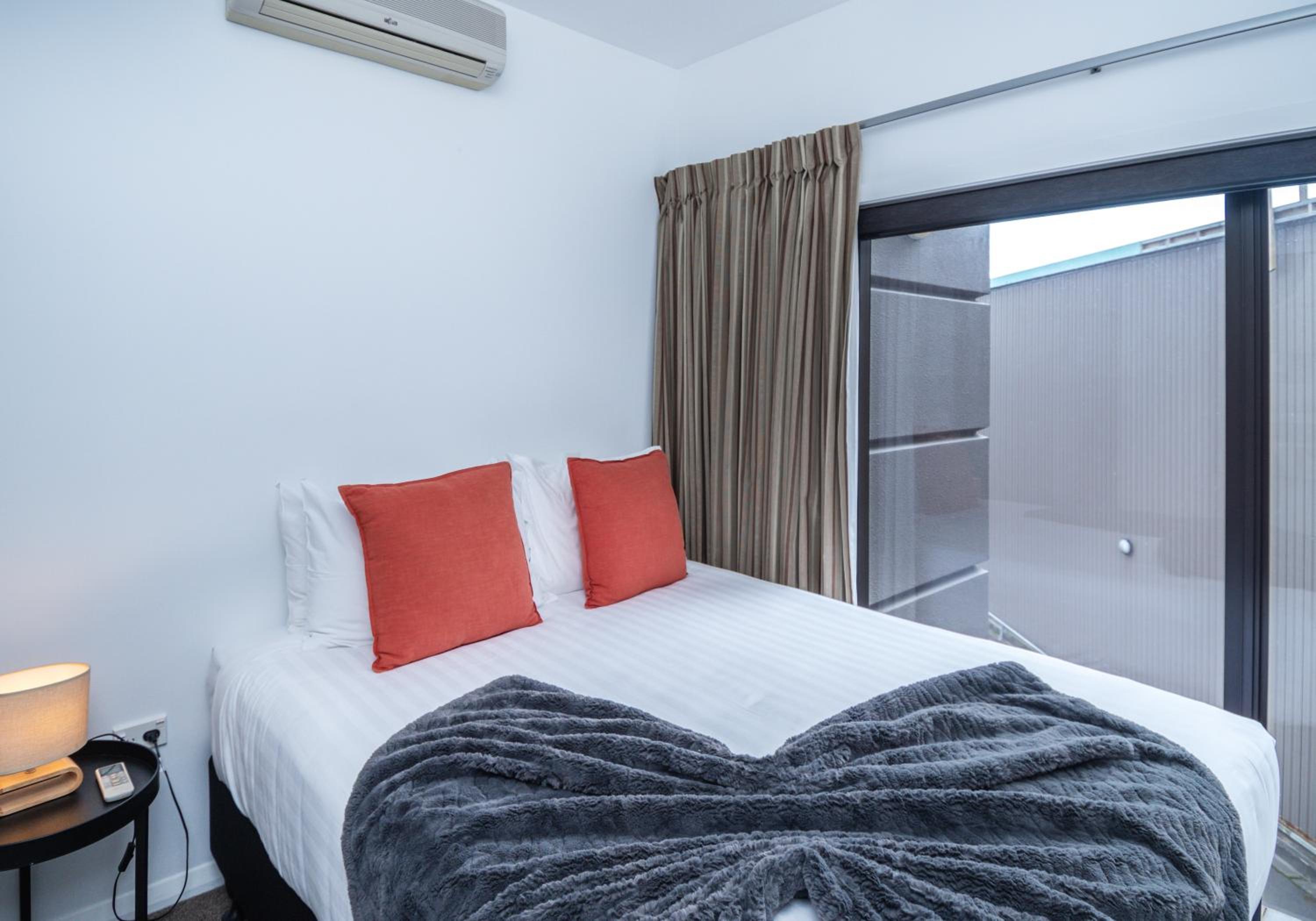 Standard Two-Bedroom Apartment - Photo 3