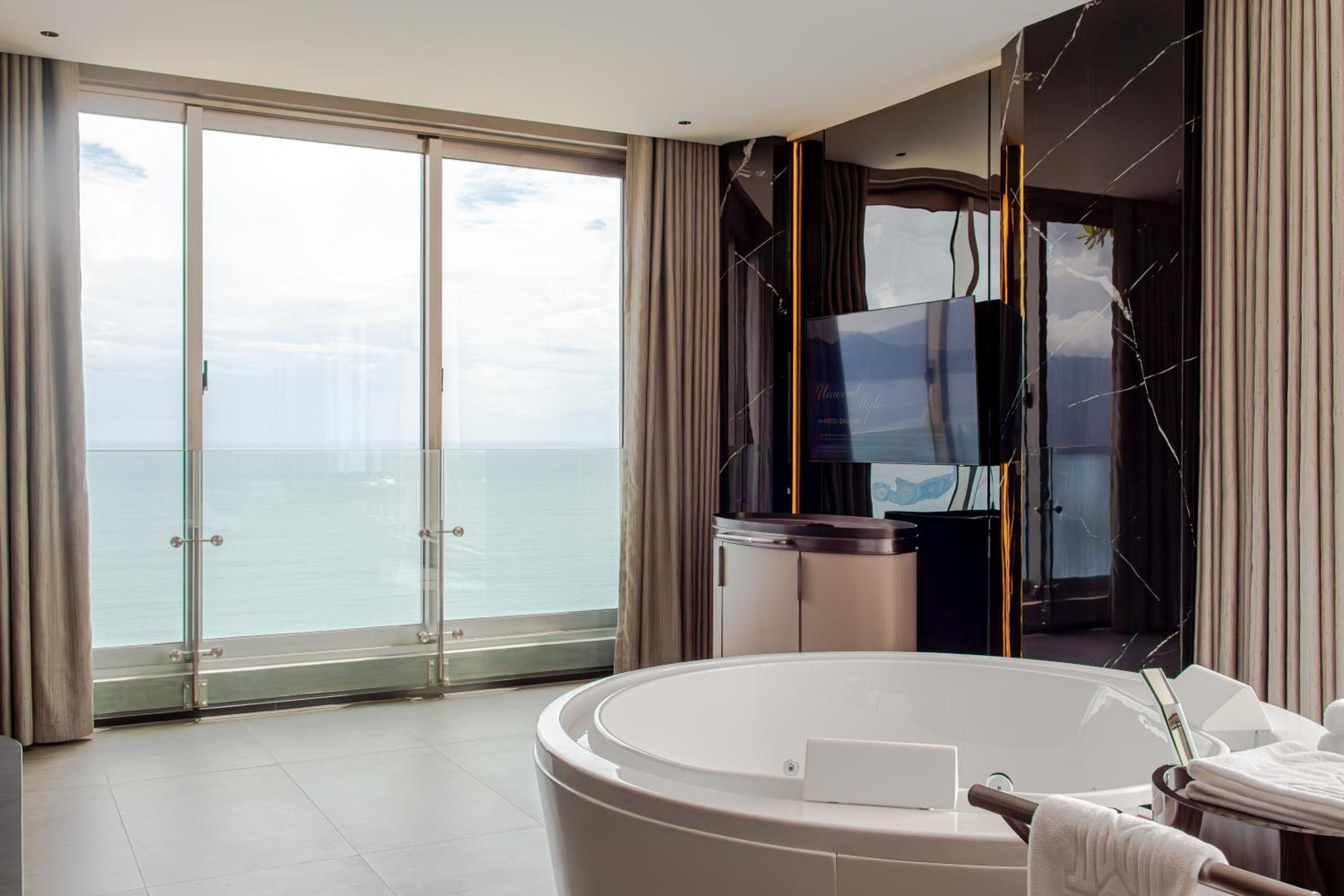 Special Offer - Signature Suite - Photo 2