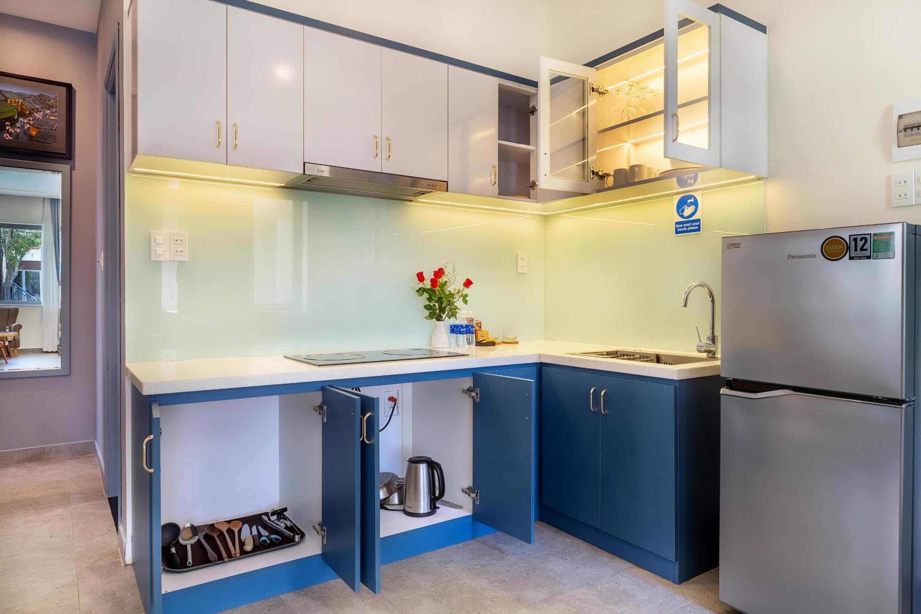 Two-Bedroom Apartment - Photo 4