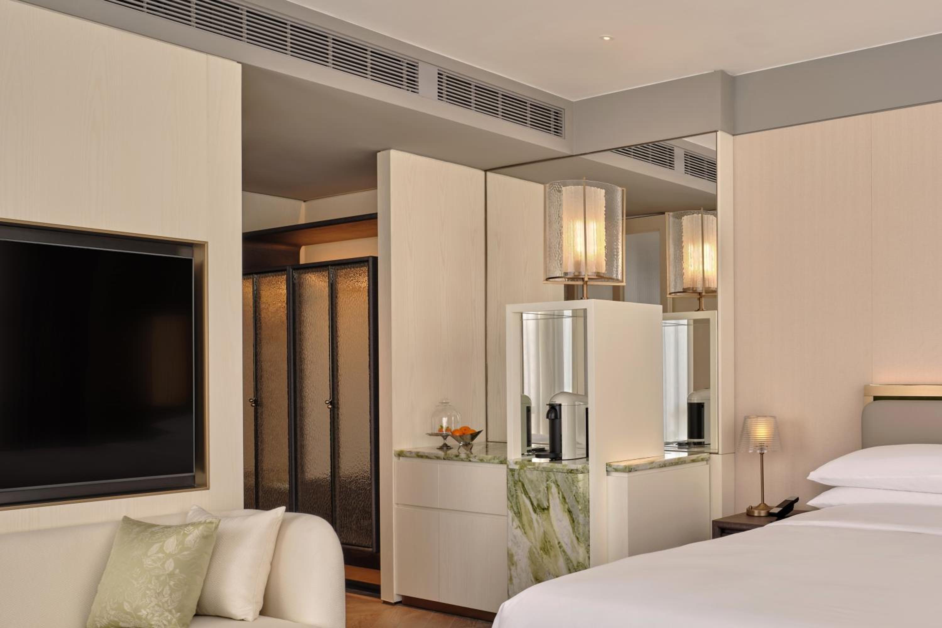Classic King Room with Tower View