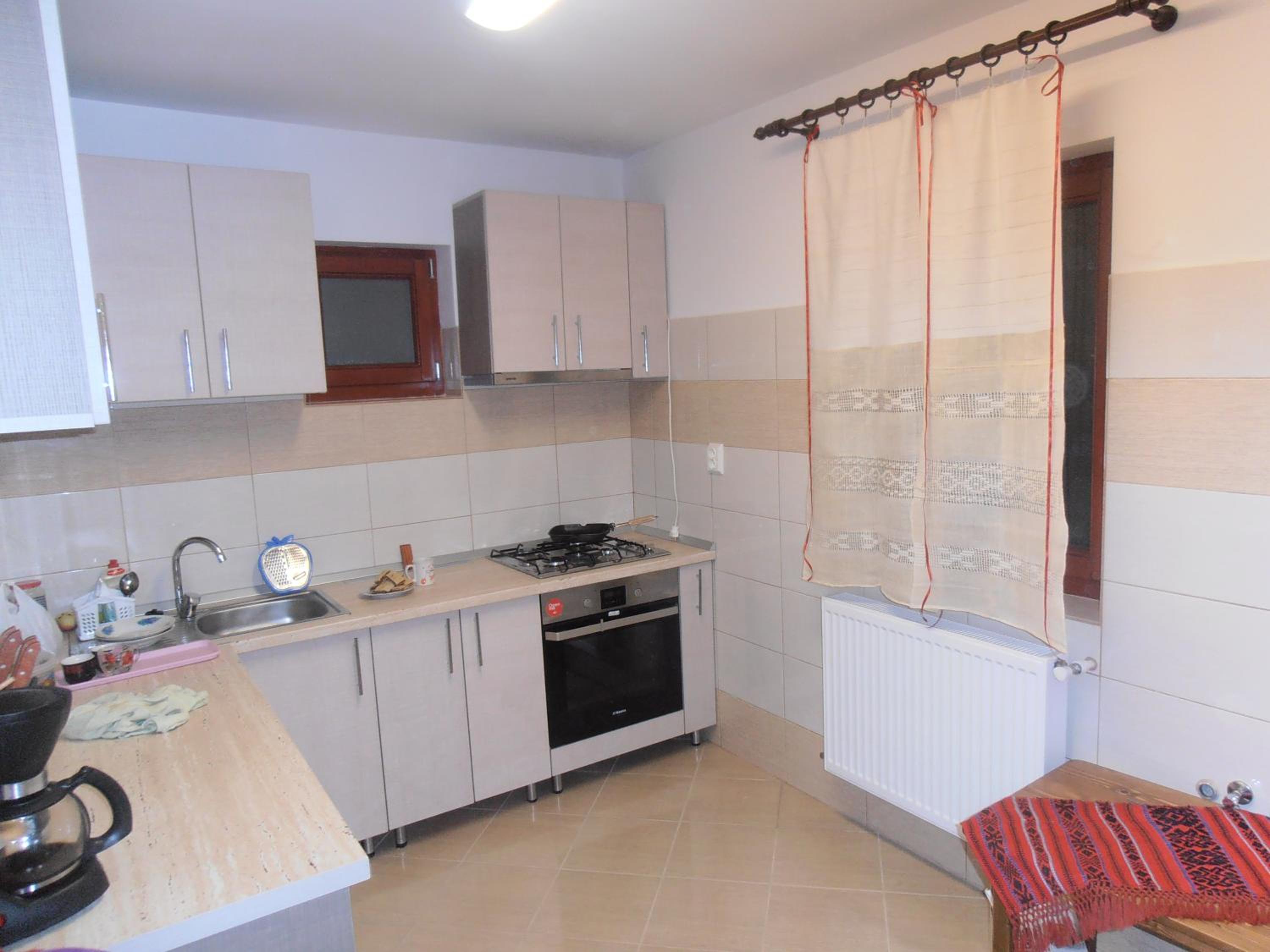 Double Room with Private Bathroom - Photo 2