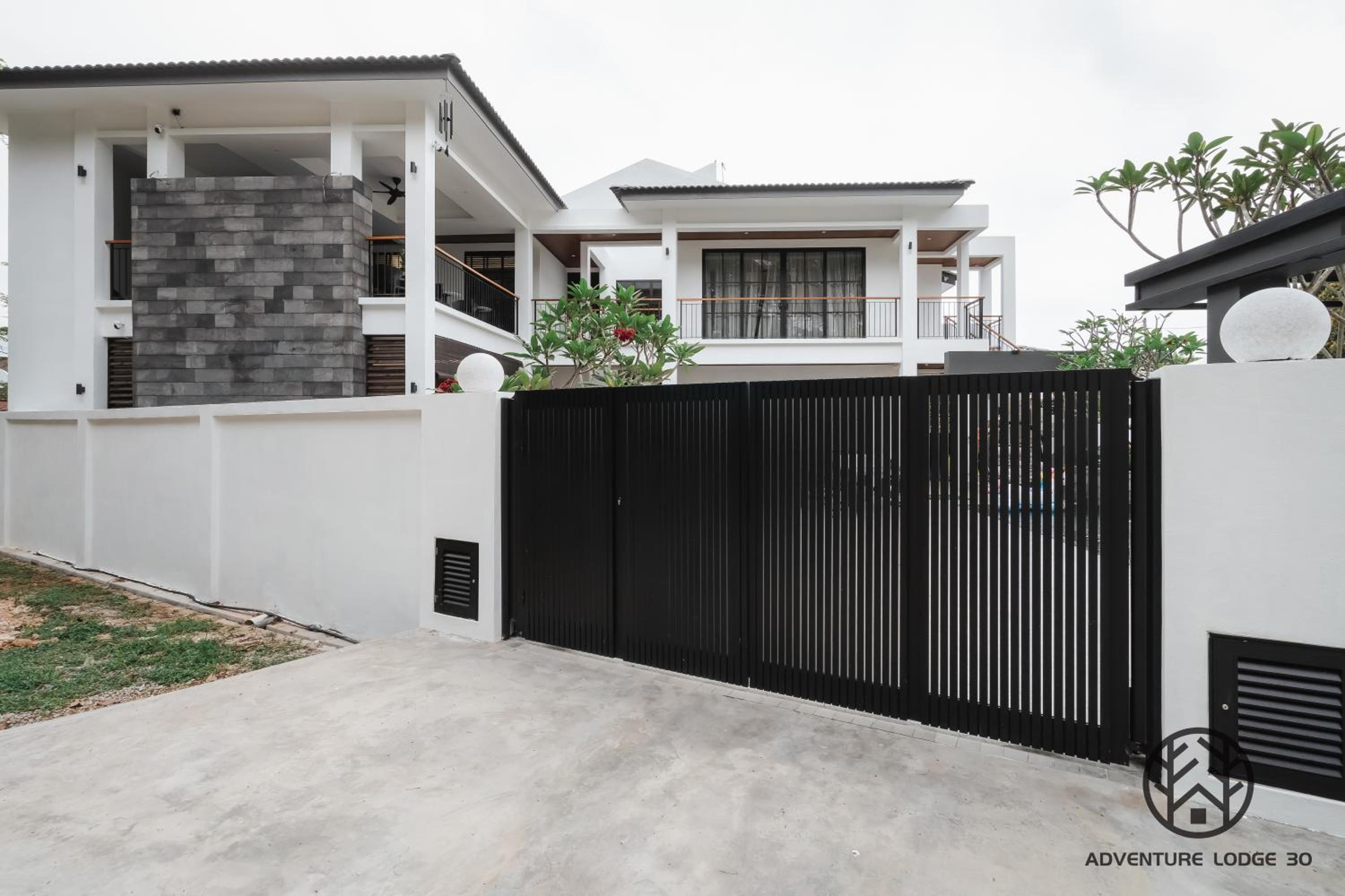 Villa photo 1
