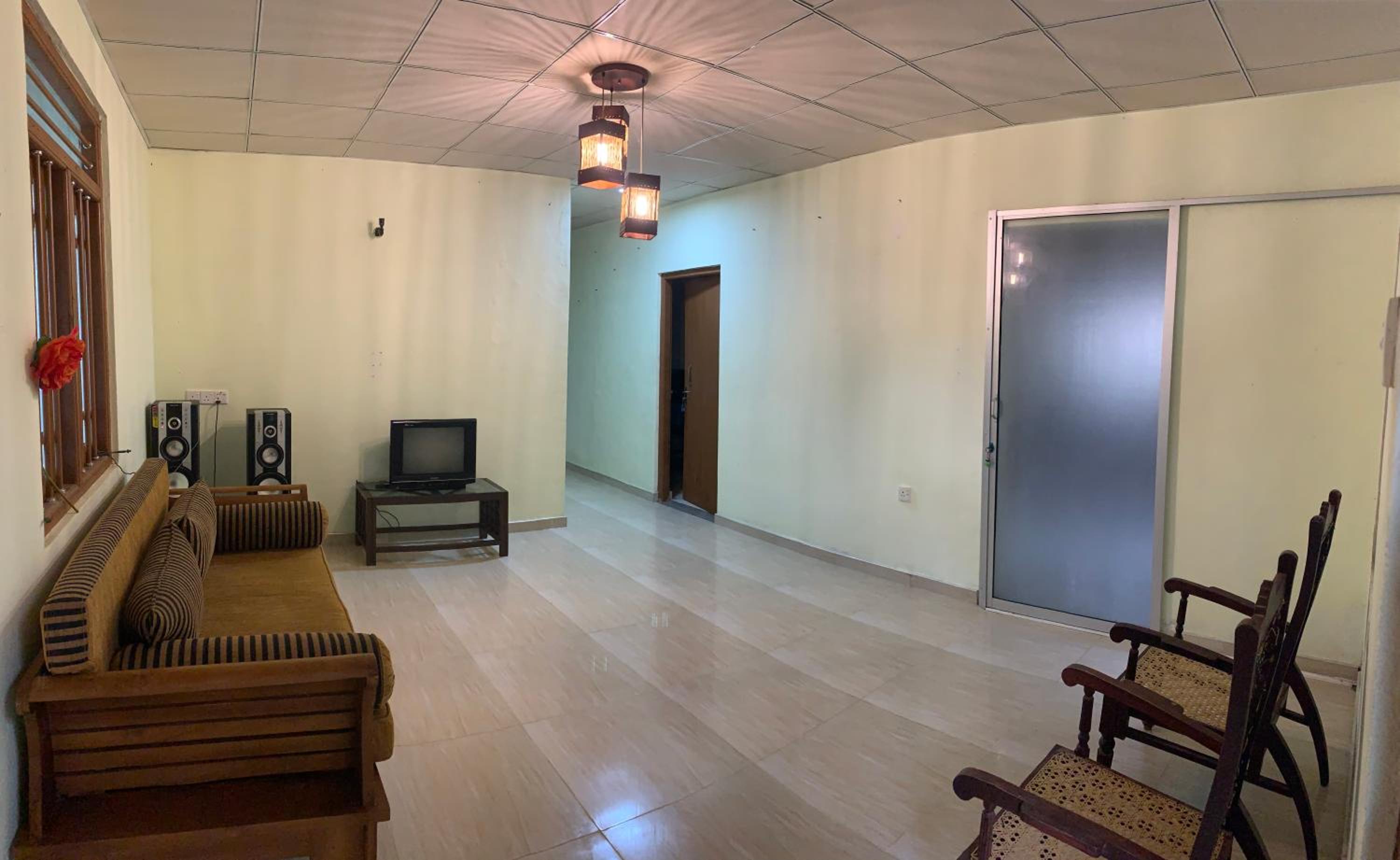 One-Bedroom House photo 1