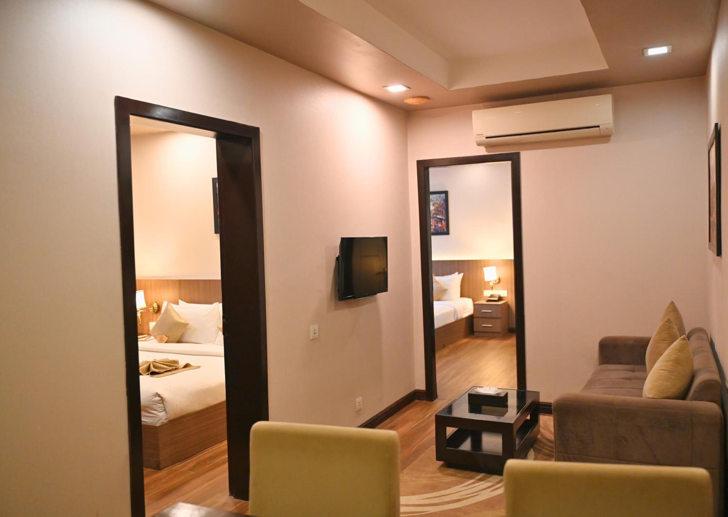 Family Suite - 2 Bedrooms photo 3
