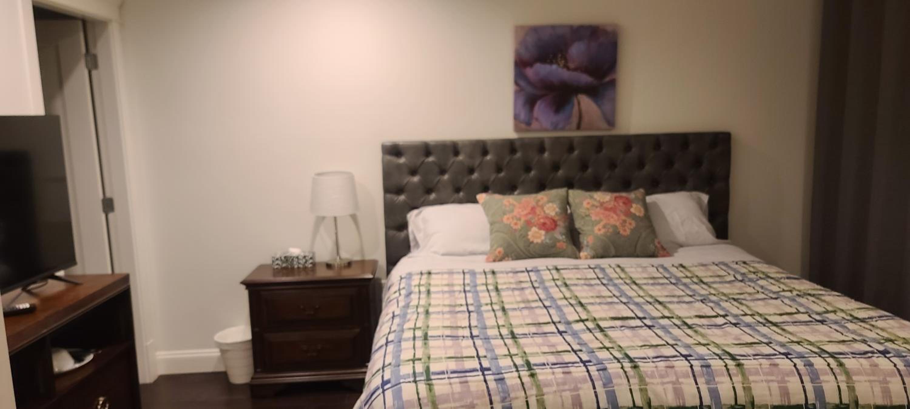 King Room with Private Bathroom photo 3