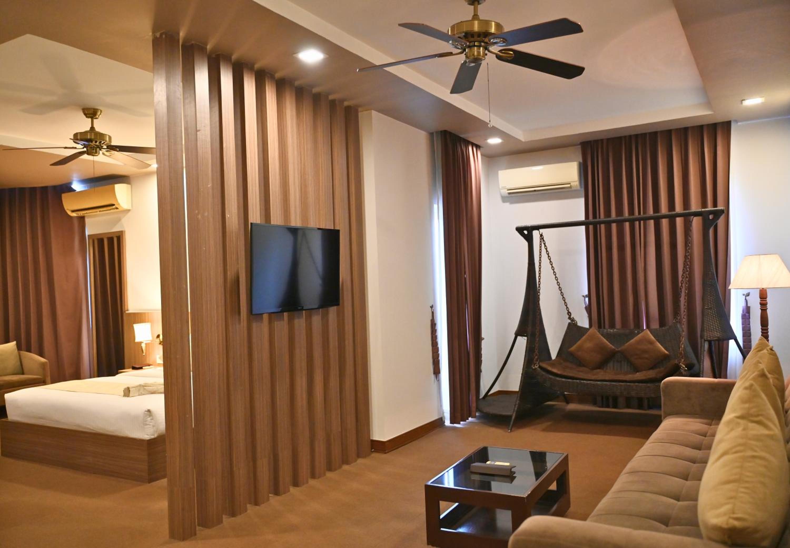Anik Executive Suite photo 2