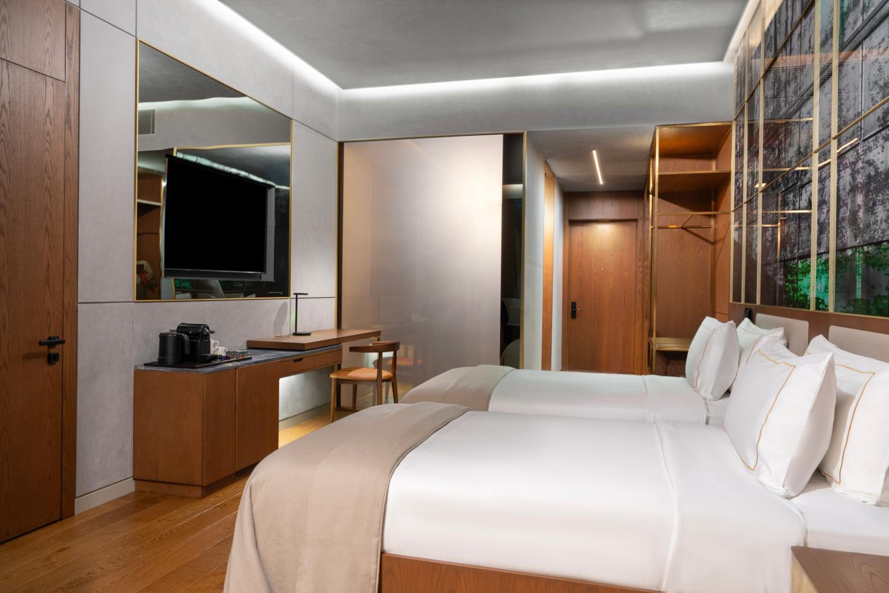 Two-Bedroom Premium Suite with Sea View and Balcony - Nickelodeon Play Access photo 3