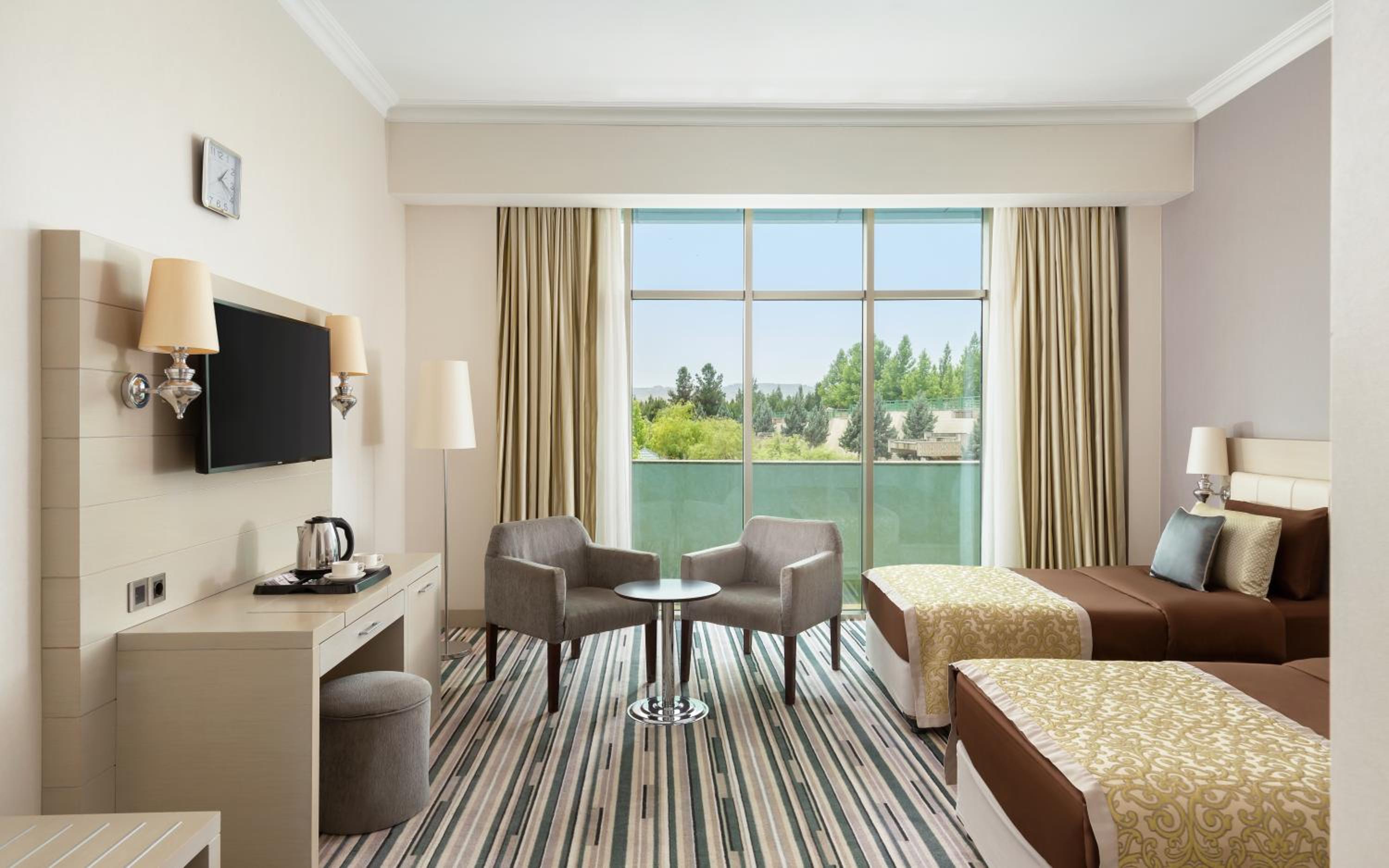 Junior Suite Twin photo 2