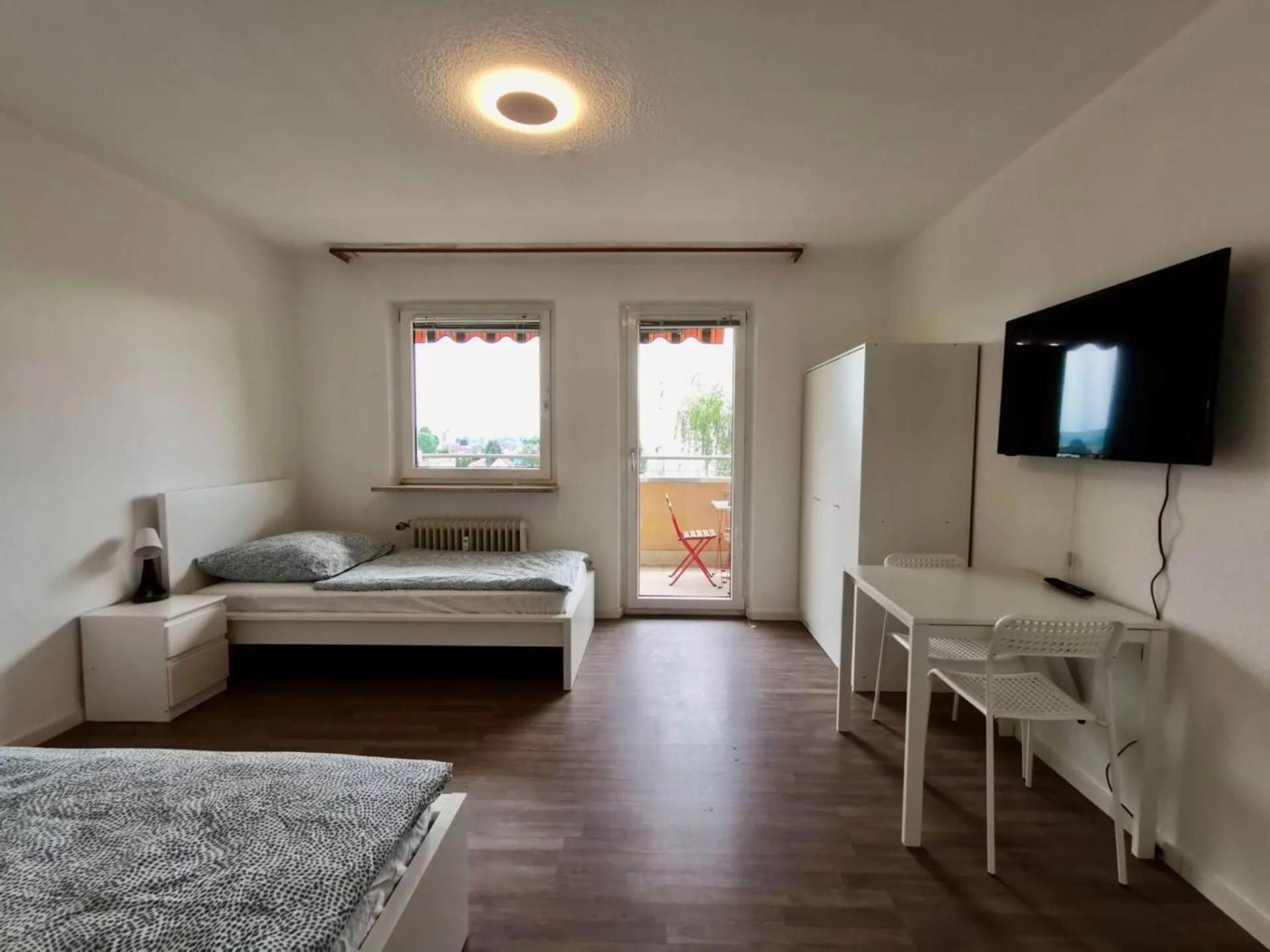 Three-Bedroom Apartment with Mountain View photo 1
