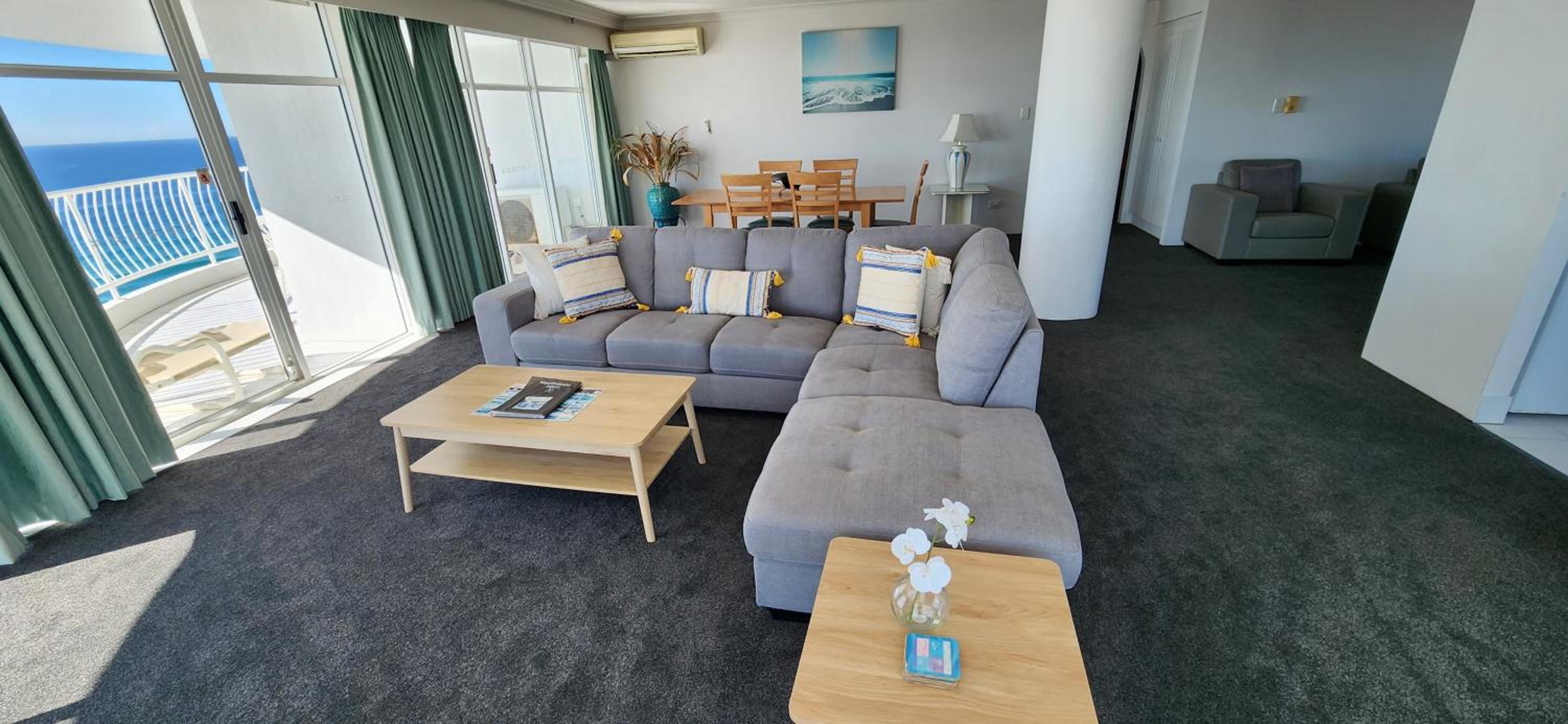Superior One-Bedroom Apartment