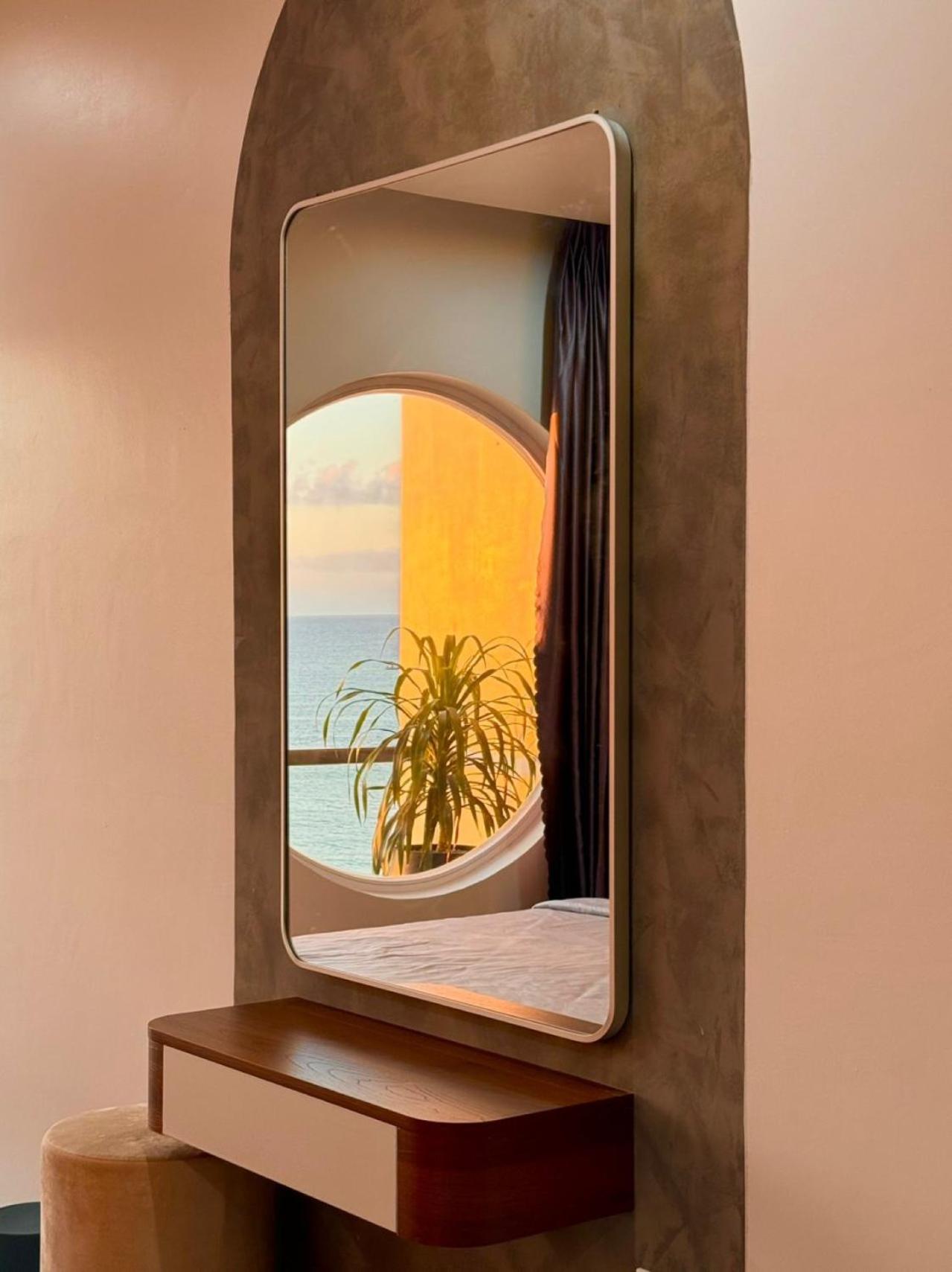 Deluxe Double Room with Sea View - Photo 7