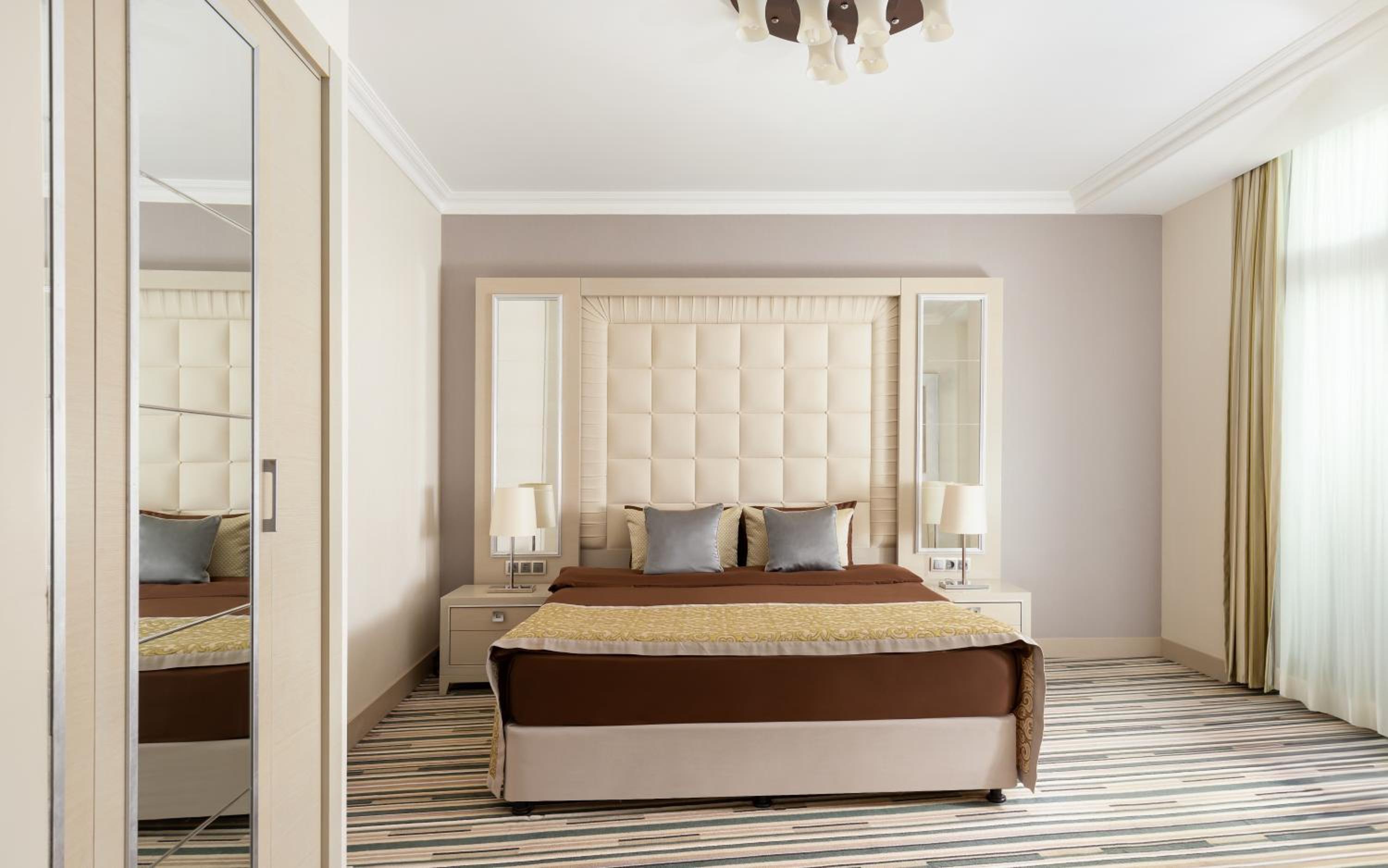 Deluxe Suite photo 3